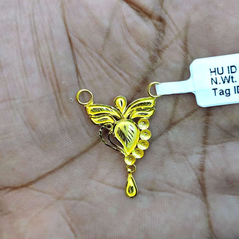 TRJ WGT: 0.850 GM APPROX 22KT HUID HALLMARK GOLD PENDANT MANGALSUTRA 1 PIECE WITH TASSEL.