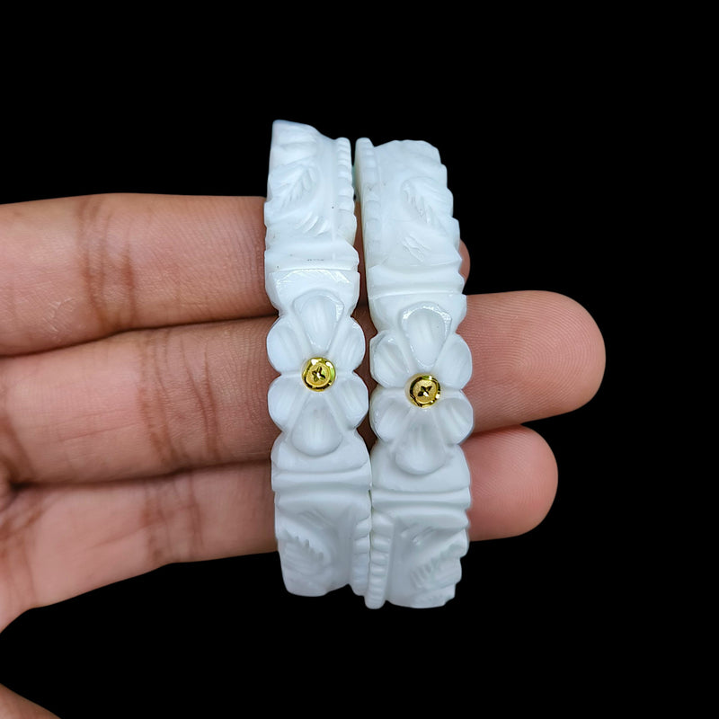 GSB9K- (7CF58S)-(H1TQIY) (SIZE:24) (WGT: 0.160 GM APPROX) BIS CERTIFIED HUID HALLMARK 375 9KT GOLD SAKHA BADHANO 1 PAIR FOR WOMEN NOT FOR REGULAR USE.