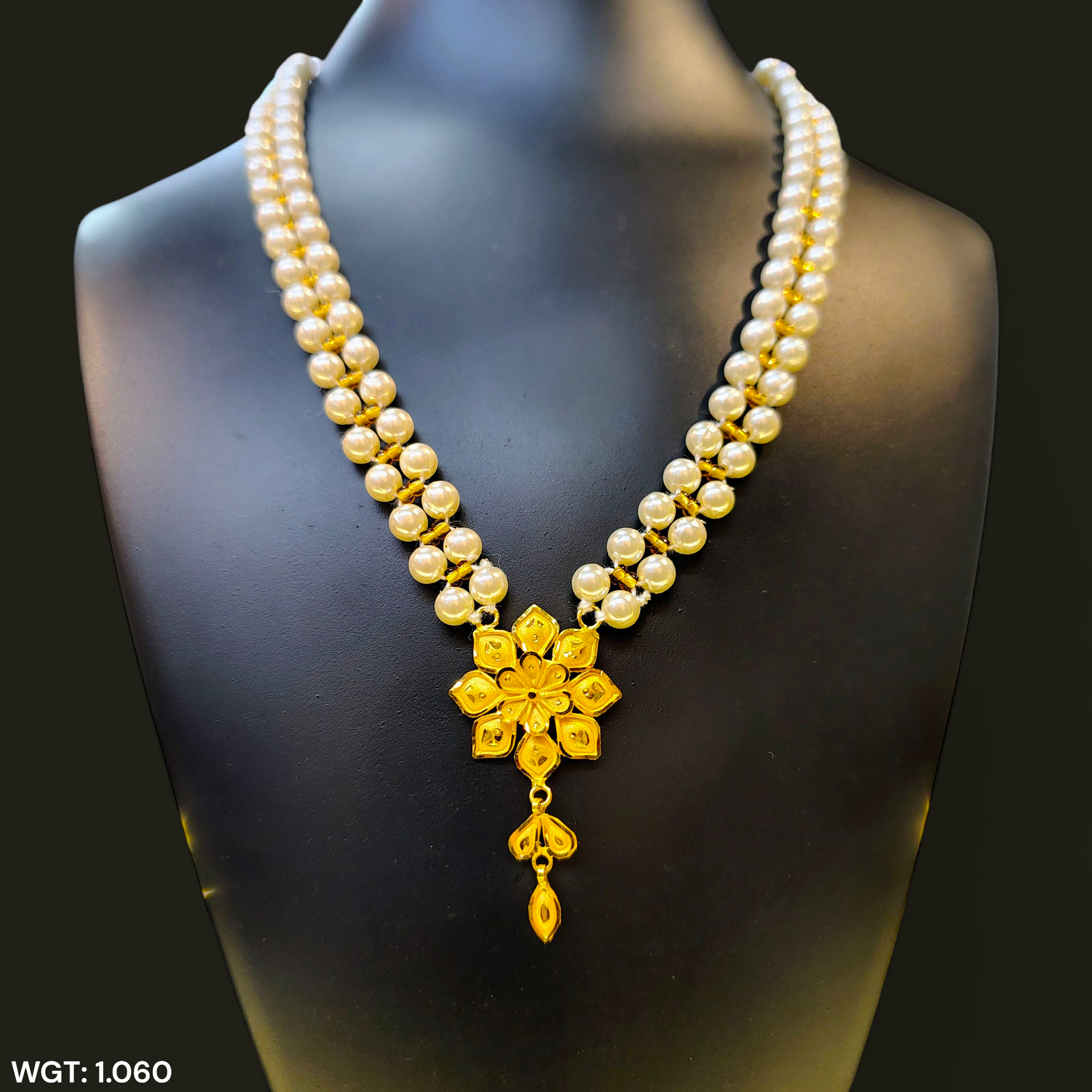 (GMP22) BIS CERTIFIED WGT: 1.060 GM APPROX HUID HALLMARK 916 22KT GOLD MOTI PENDANT 1 PIECE FOR YOUR BEAUTIFUL WIFE.