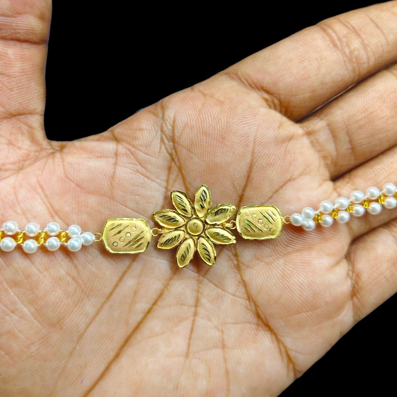 GOLD WRISTLET- (WGT: 0.830 GM APPROX) BIS CERTIFIED HUID HALLMARK 375 9KT GOLD WRISTLET (BRACELET) WITH MOTI CHAIN FOR WOMEN (ADJUSTABLE SIZE).