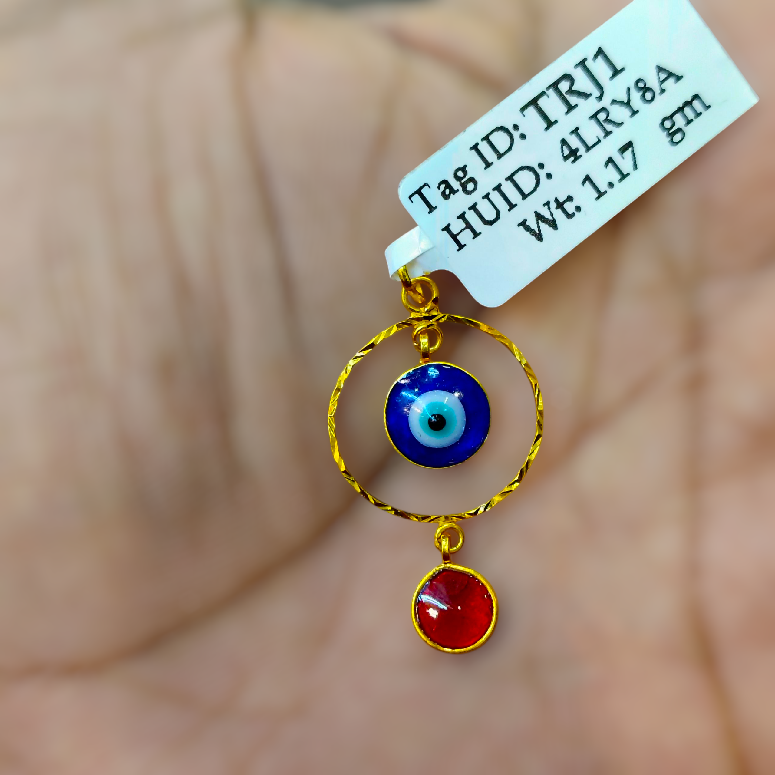 (GLC22) LOCKET WGT: 1.170 GM APPROX BIS CERTIFIED HUID HALLMARK 916 22KT GOLD LOCKET 1 PIECE FOR UNISEX. (CHAIN NOT INCLUDED).