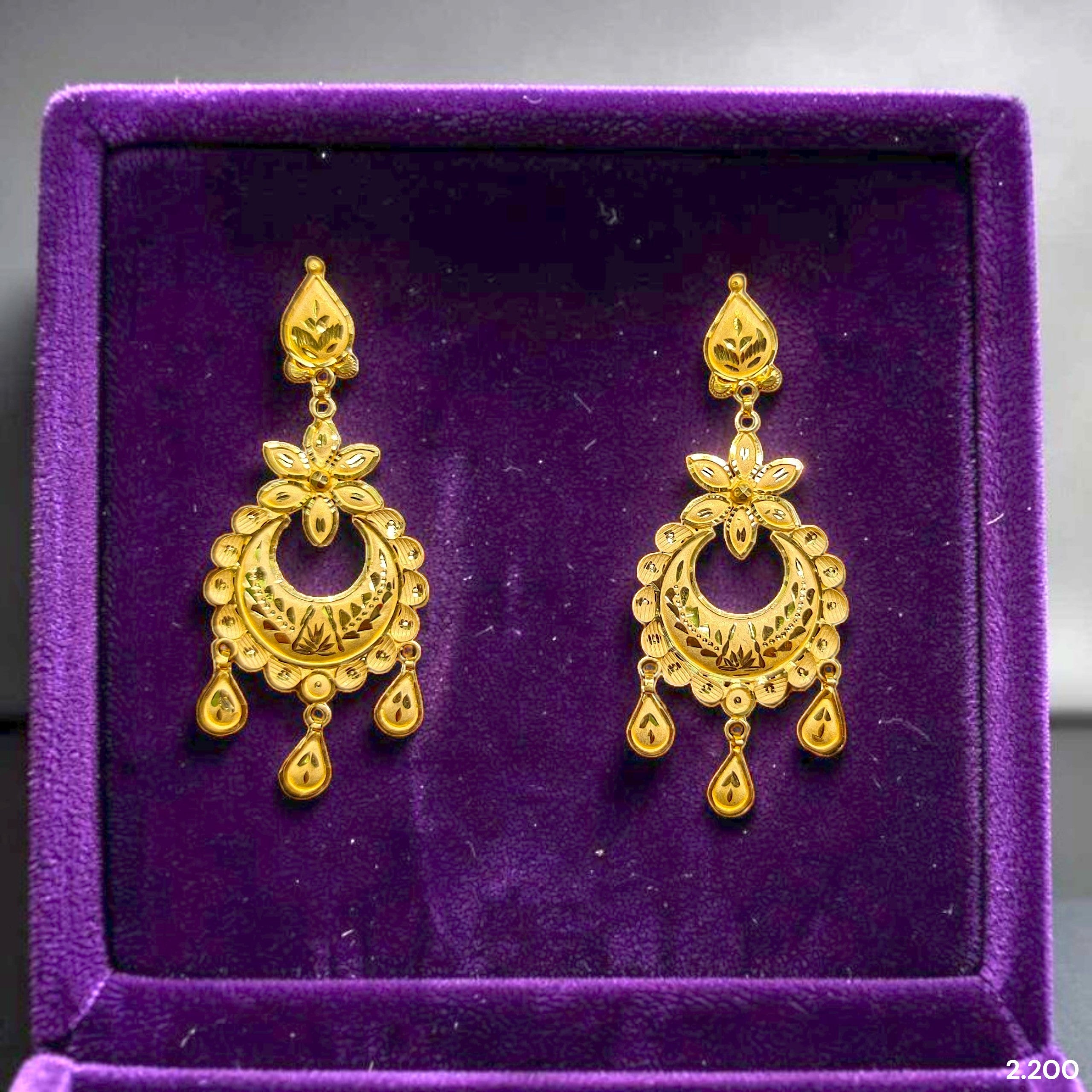 GOLD EARRINGS- (WGT: 2.200 GM APPROX) BIS CERTIFIED HUID HALLMARK 9KT GOLD EARRINGS 1 PAIR FOR WOMEN (BEST FOR GIFT IN MARRIAGE). (6KKH67)-(HPSDJJ)