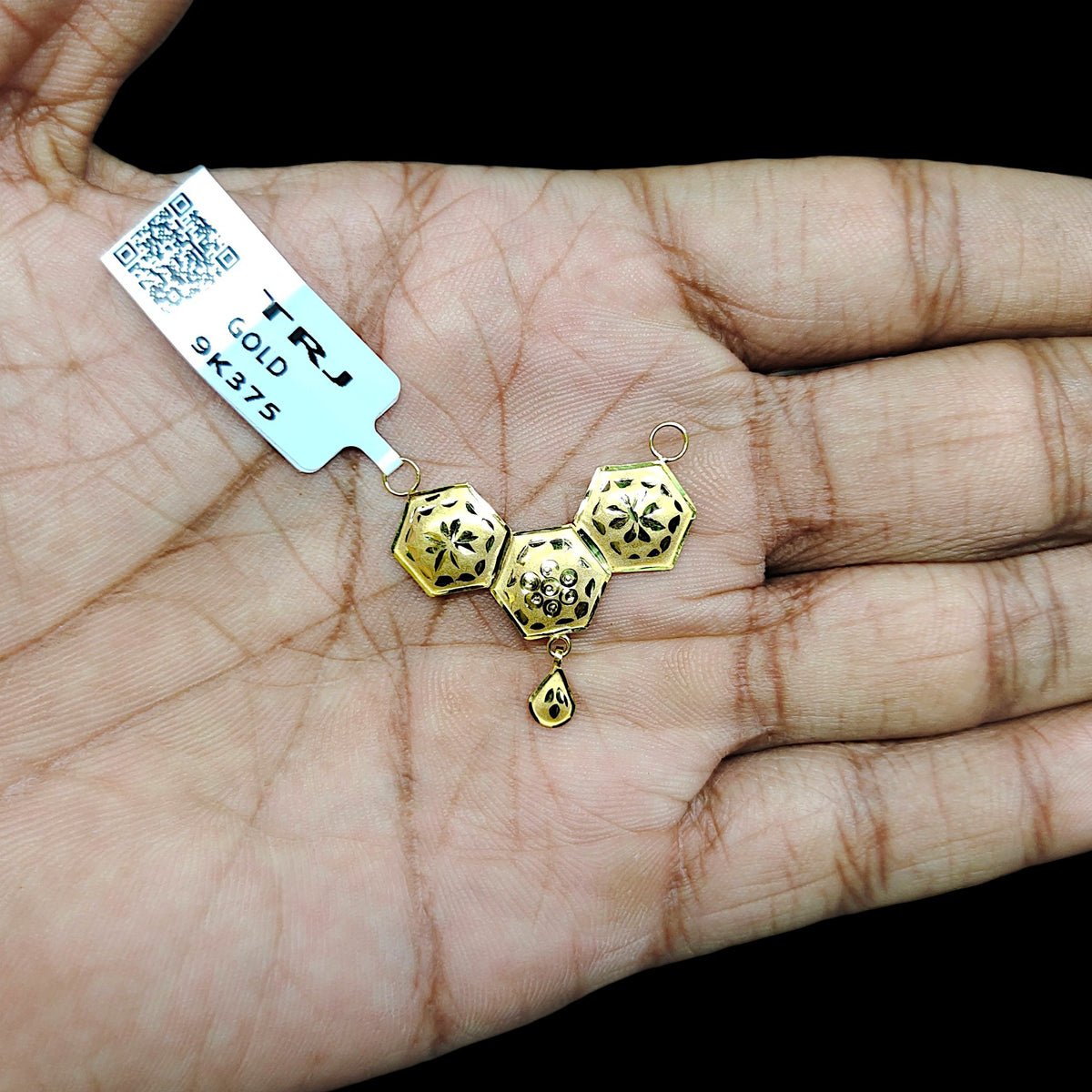 GPM9K- (WGT: 0.420 GM APPROX) BIS CERTIFIED HUID HALLMARK 375 9KT GOLD PENDANT FOR WOMEN 1 PIECE WITH FREE MANGALSUTRA & TASSEL. (G4VTGF)