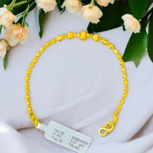 TRJ SIZE- ADJUSTABLE WGT: 3.870 GM APPROX HUID HALLMARK 22KT GOLD WRISTLET 1 PIECE FOR WOMEN.