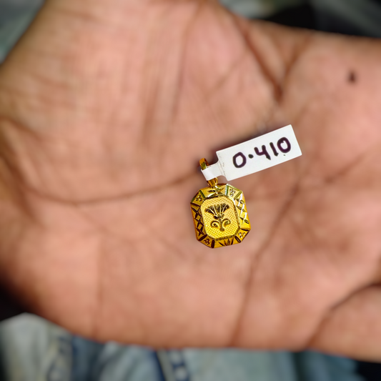 (GLKD) LOCKET WGT: 0.410 GM APPROX KDM GOLD LOCKET 1 PIECE (50 TONCH) WITH ADJUSTABLE TASSEL FOR GIFTING PURPOSE (CHAIN NOT INCLUDED).