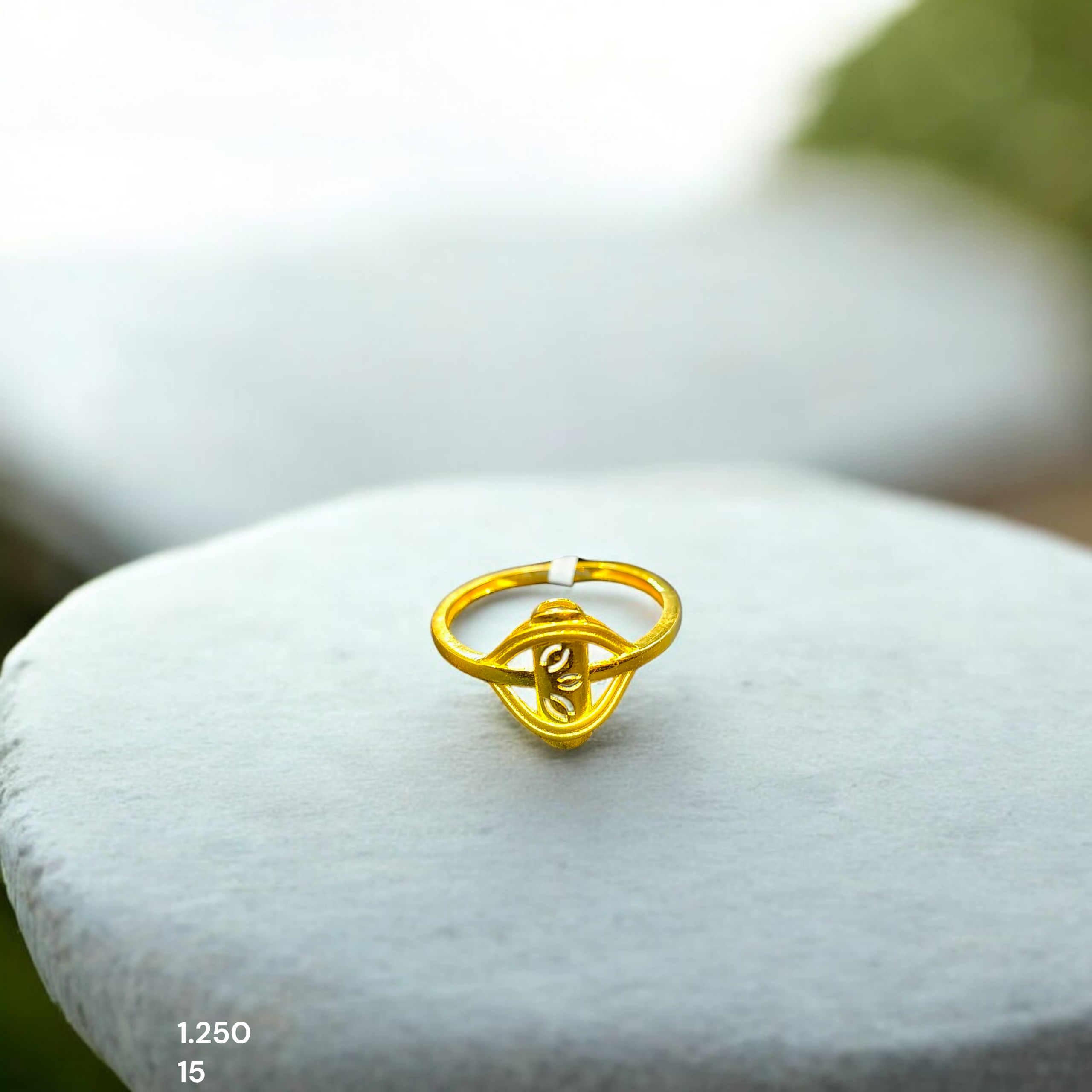 LADIES RING- TRJ (SIZE:15) WGT: 1.250 GM APPROX BIS CERTIFIED HUID HALLMARK 9KT GOLD FINGER RING FOR WOMEN 1 PIECE.