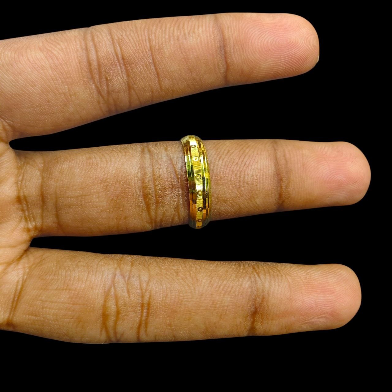 LADIES RING- (SIZE: 21) WGT: 1.140 GM APPROX BIS CERTIFIED HUID HALLMARK 9KT GOLD THUMB RING FOR UNISEX 1 PIECE.(3GH7BI)