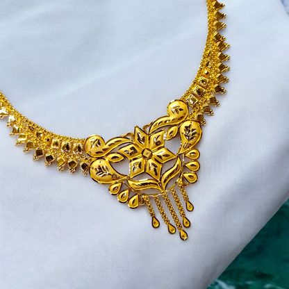 (GCN22) BIS CERTIFIED HUID HALLMARK 916 22KT GOLD NECKLACE CHOKER (APPROX WGT: 7.590 GM) 1 PIECE FOR WOMEN.