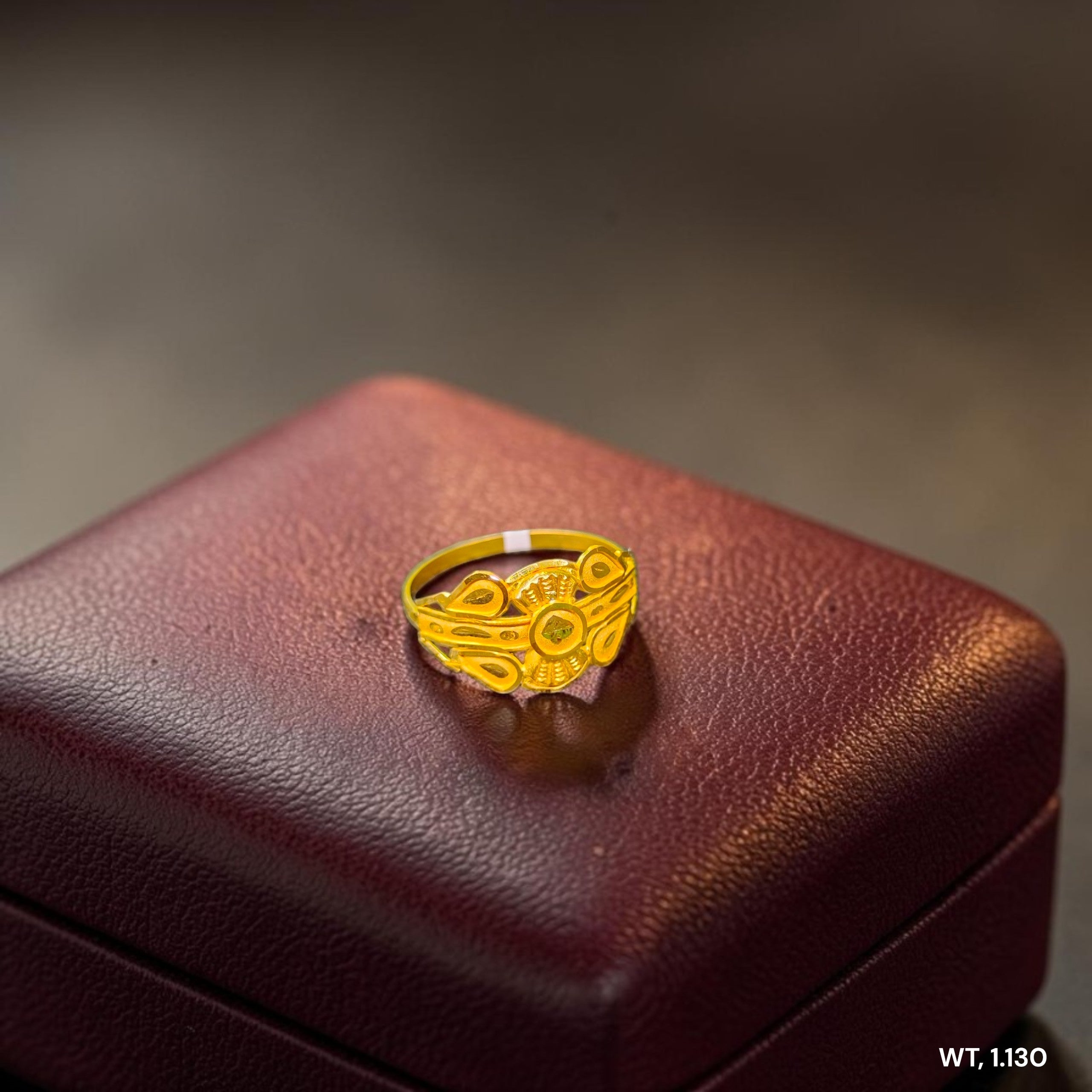 LADIES RING- (SIZE: 14) WGT: 1.130 GM APPROX BIS CERTIFIED HUID HALLMARK 916 22KT GOLD RING FOR WOMEN 1 PIECE.