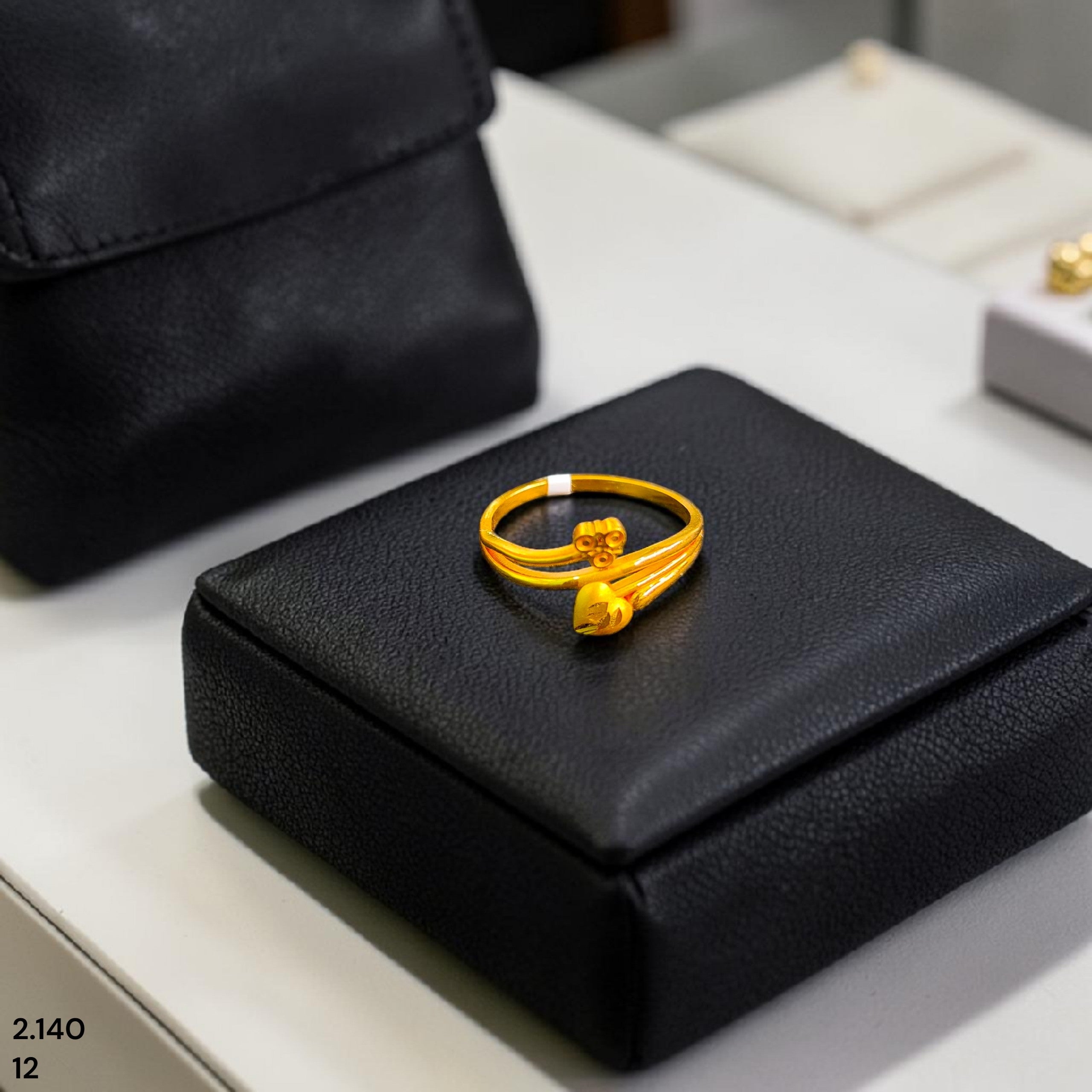 LADIES RING- (SIZE: 12) WGT: 2.140 GM APPROX 22KT HUID HALLMARK GOLD RING FOR WOMEN 1 PIECE.
