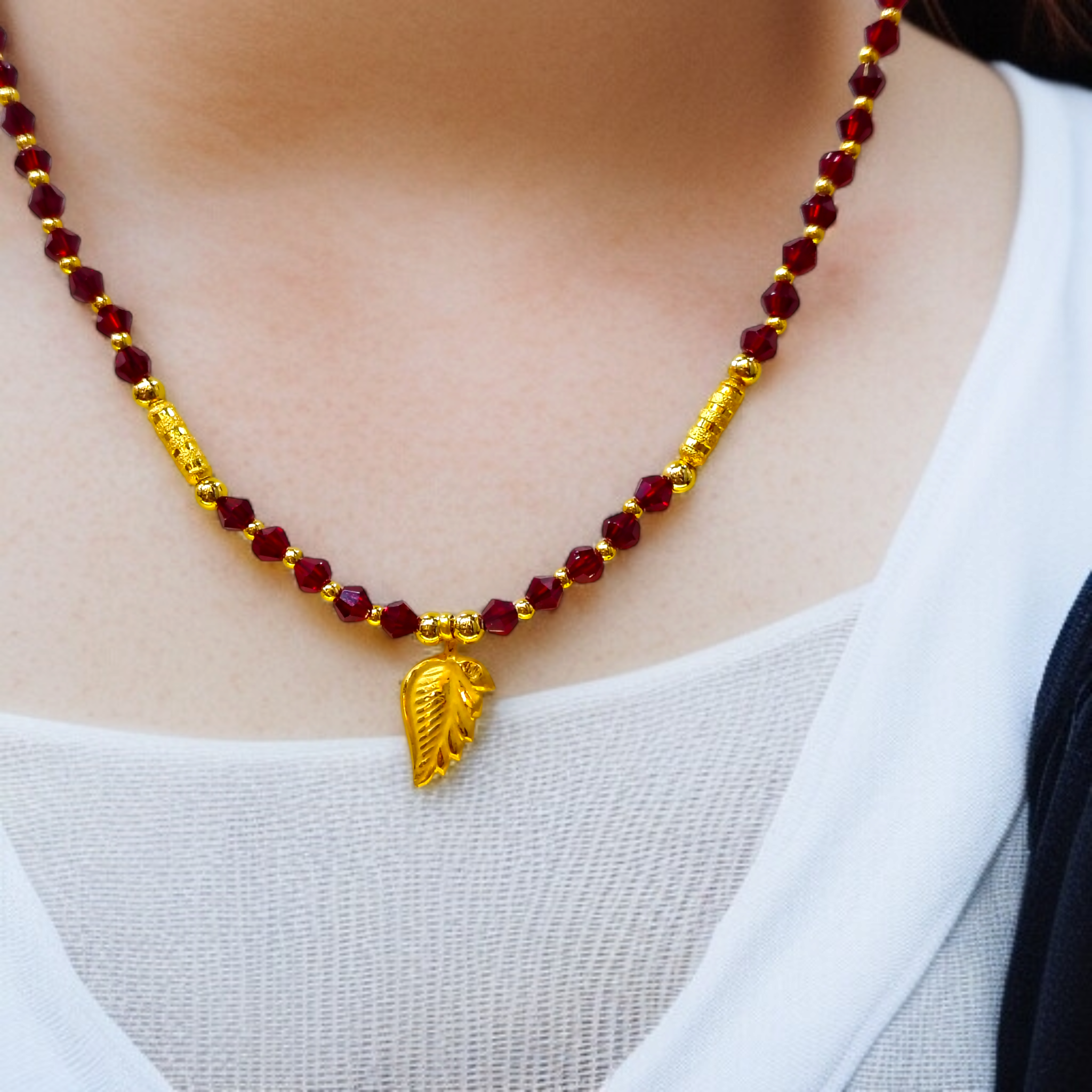 (GML) LEAF DESIGN (WGT: 0.190 GM APPROX) KDM GOLD LOCKET 1 PIECE WITH TASSEL (50 TONCH) BEST FOR GIFT IN MARRIAGE.