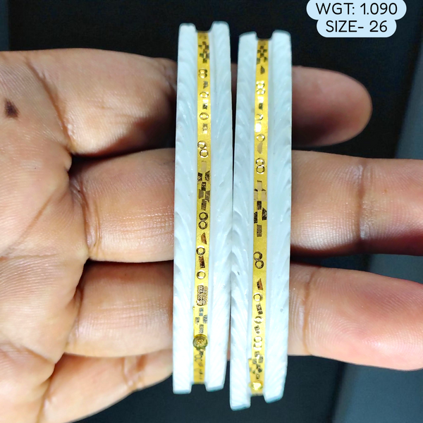TRJ (SIZE: 26) WGT: 1.090 GM APPROX HUID HALLMARK 22KT GOLD SAKHA BANGLES 1 PAIR DESIGN FOR REGULAR USE.
