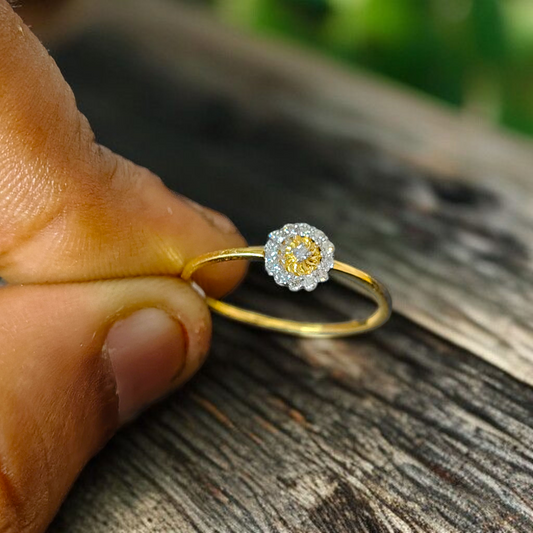 RAJLAXMI DIAMOND JEWELLERY (SIZE:13) - WGT: 0.950 GM - NATURAL DIAMOND (0.07 CENT) HUID HALLMARK 18KT DIAMOND FINGER RING FOR WOMEN WITH CERTIFICATE OF AUTHENTICITY BY ZORBA (DESIGN NO: LRAP1655).