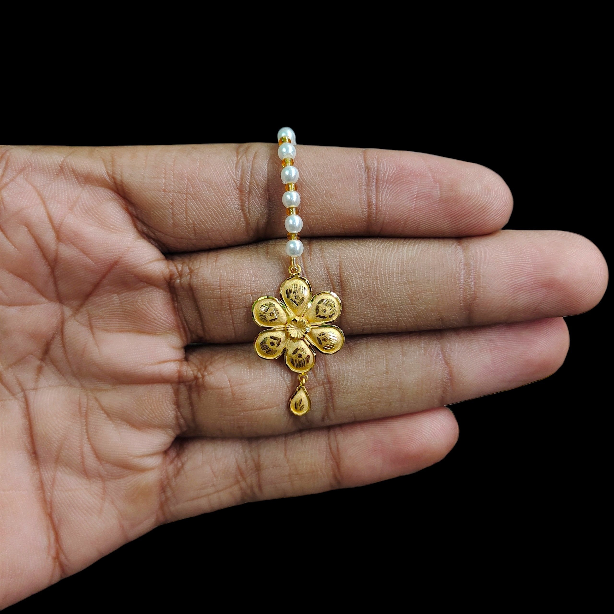 GOLD TICKLY- BIS CERTIFIED WGT: 0.640 GM APPROX HUID HALLMARK 916 22KT GOLD TICKLY (MANGTIKA) 1 PIECE FOR MARRIAGE.