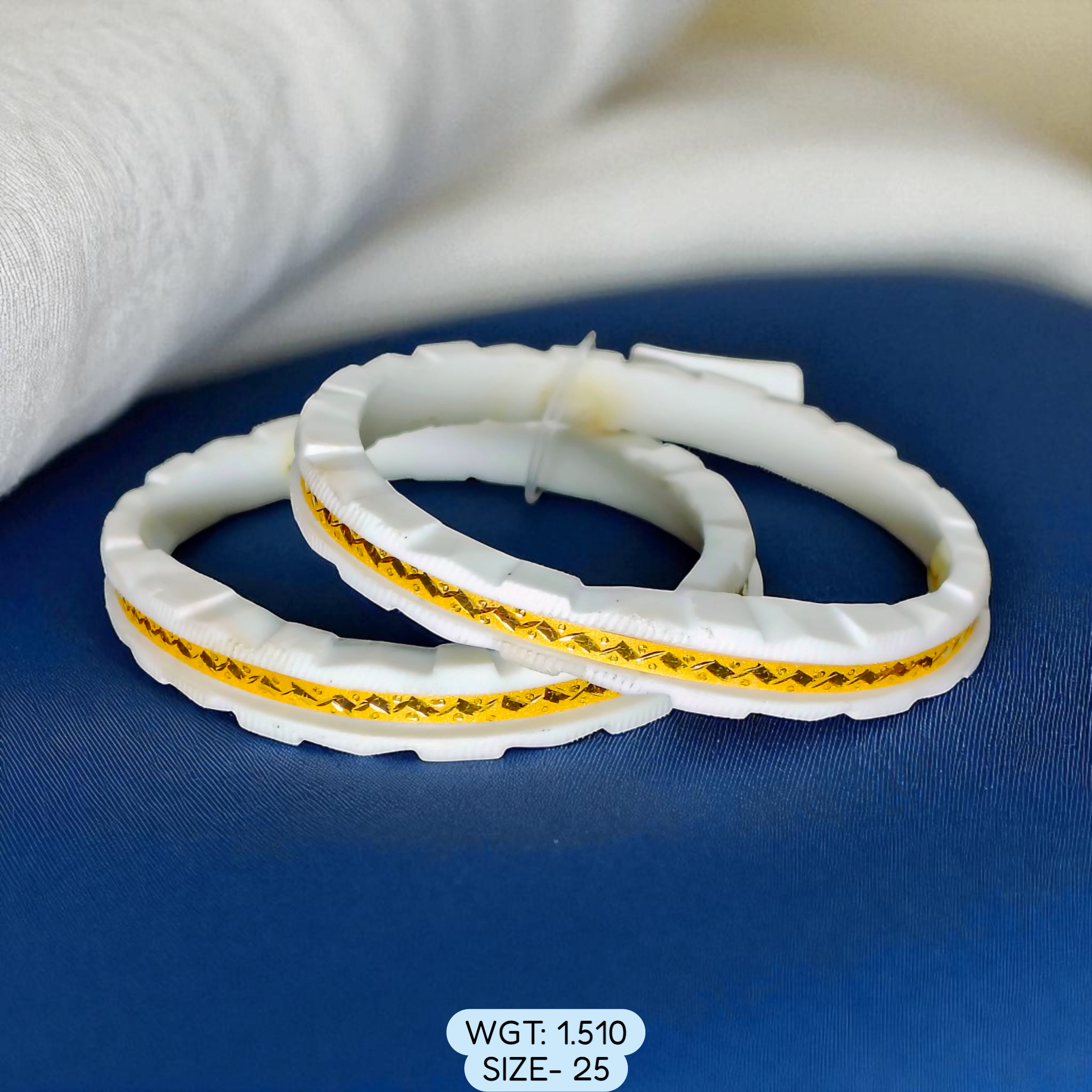 TRJ (SIZE: 25) WGT: 1.510 GM APPROX HUID HALLMARK 22KT GOLD SAKHA BANGLES 1 PAIR DESIGN FOR REGULAR USE.