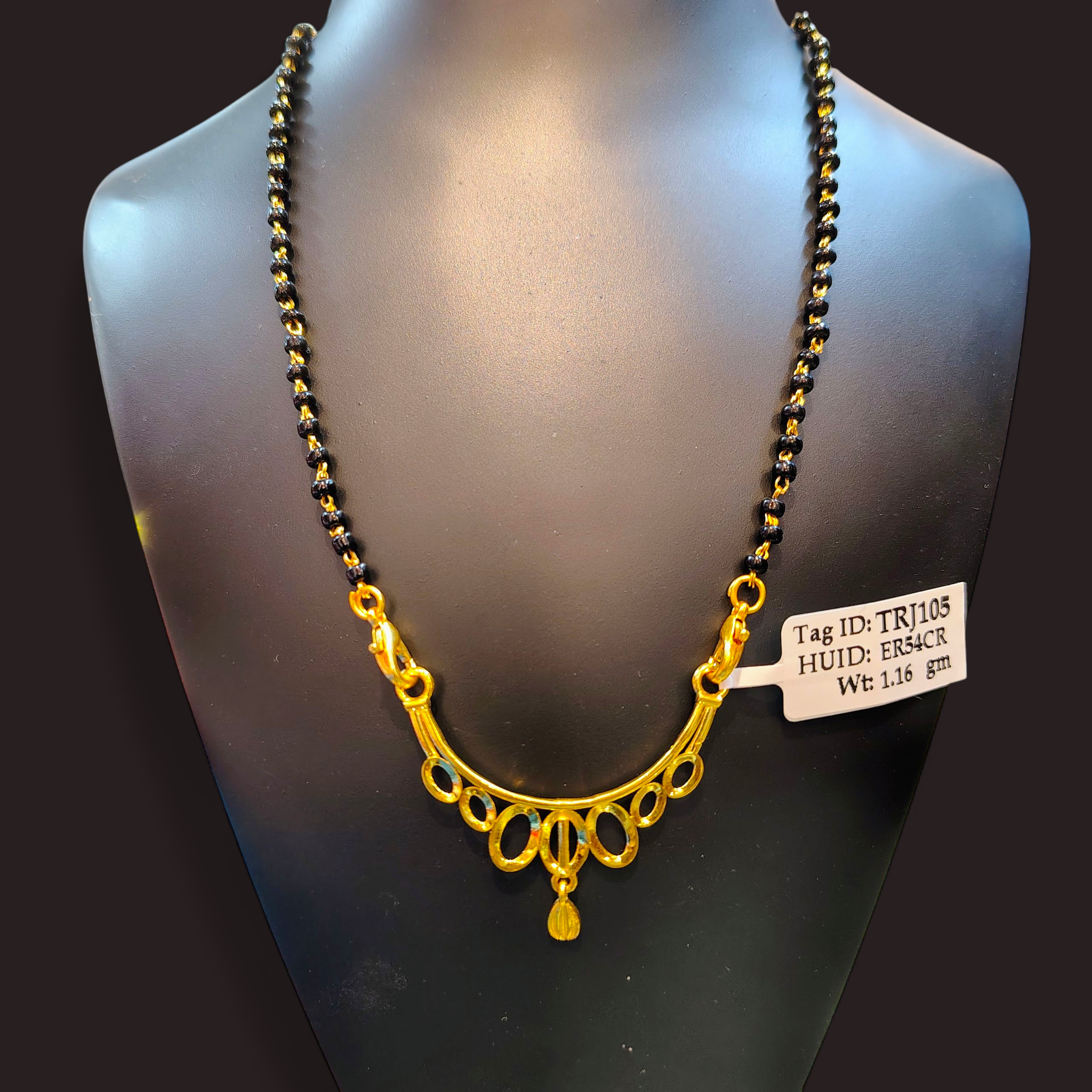 (GPM9) TRJ WGT: 1.160 GM APPROX BIS CERTIFIED HUID HALLMARK 9KT GOLD PENDANT FOR WOMEN 1 PIECE FOR REGULAR USE.