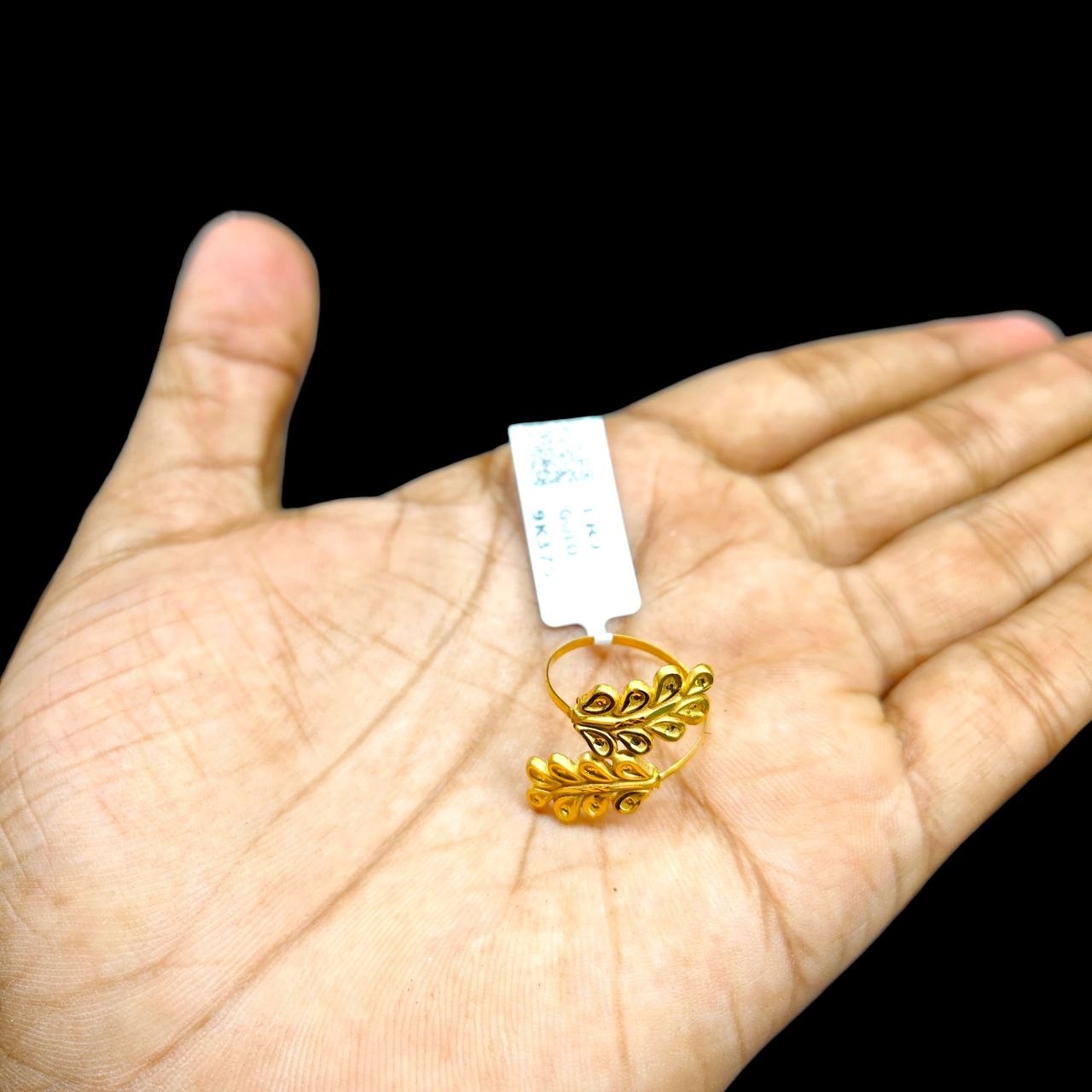 LADIES RING- (SIZE: 16) WGT: 0.760 GM APPROX BIS CERTIFIED HUID HALLMARK 9KT GOLD FINGER RING FOR WOMEN 1 PIECE