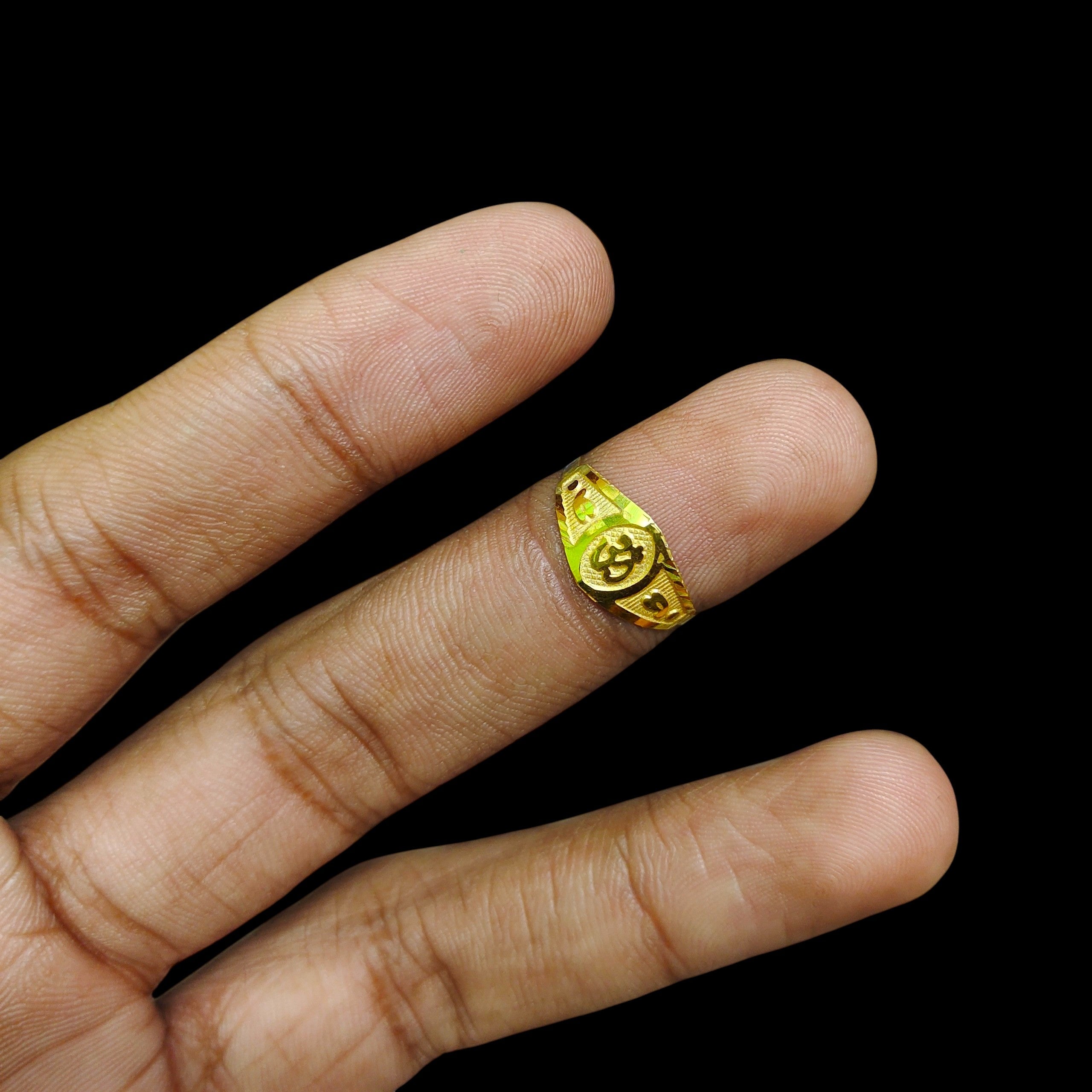 BABY JEWELLERY- TRJ WGT: 0.310 GM APPROX 375 9KT HUID HALLMARK GOLD BABY FINGER RING 1 PIECE FOR RICE CEREMONY & BIRTHDAY.