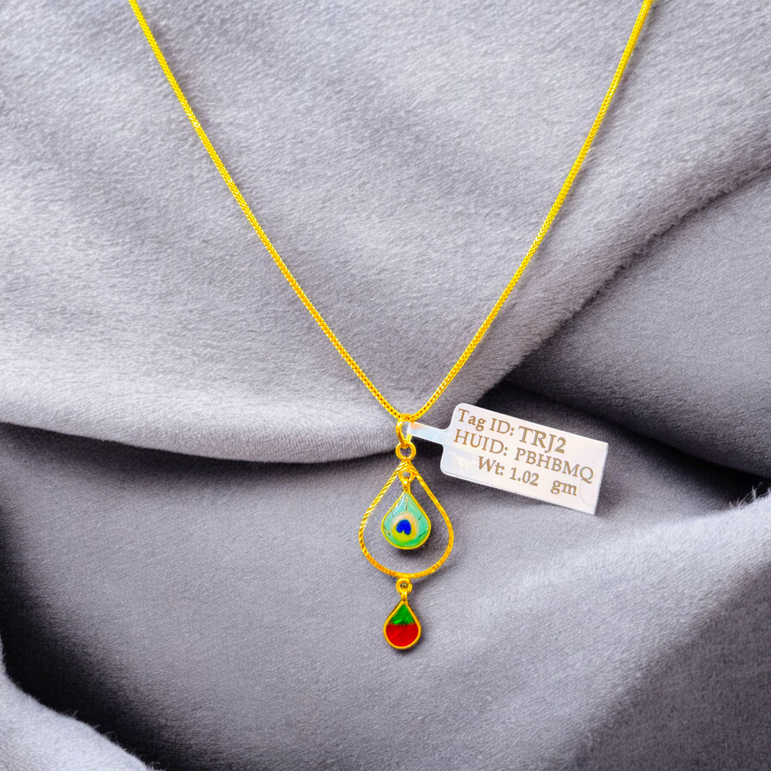 CHALLENGE ON PRICE (GLC22) LOCKET WGT: 1.020 GM APPROX BIS CERTIFIED HUID HALLMARK 916 22KT GOLD LOCKET 1 PIECE FOR UNISEX. (CHAIN NOT INCLUDED).