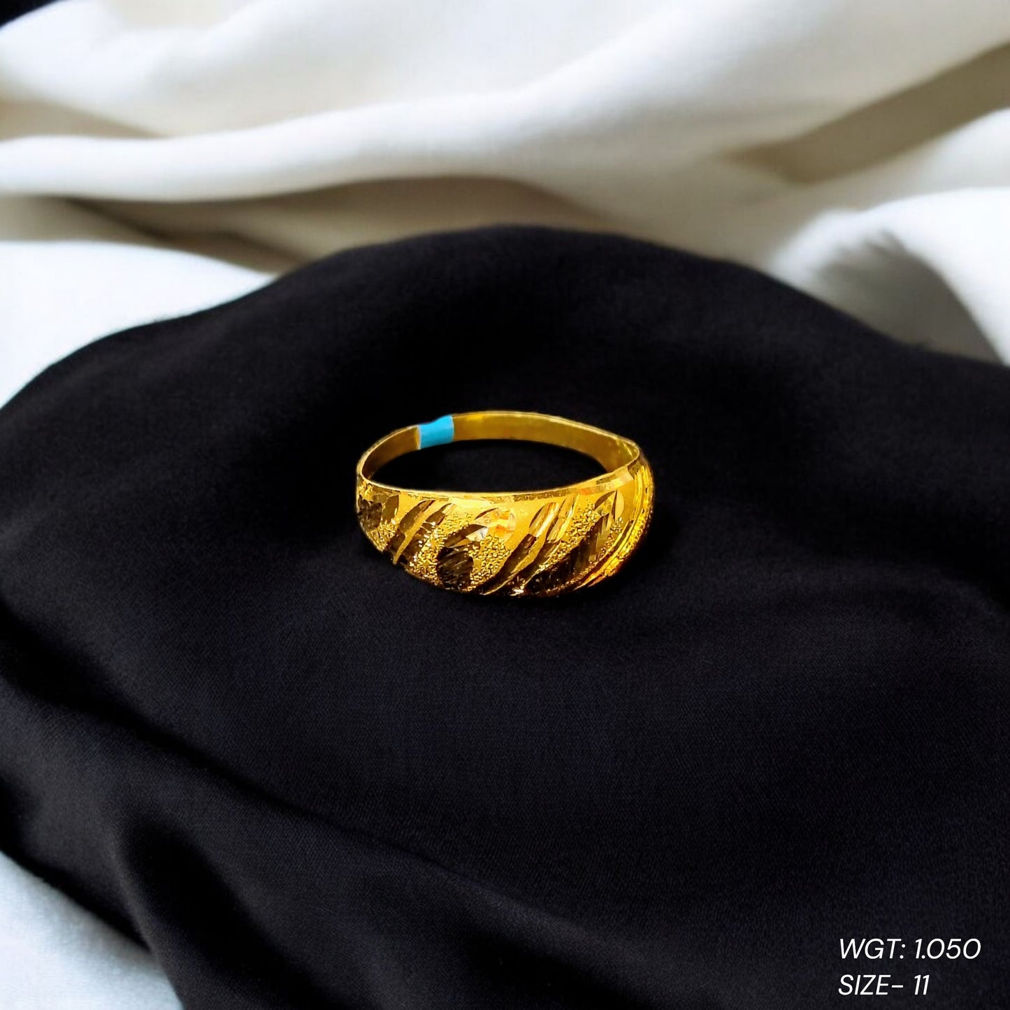 (GLFR) TRJ (SIZE: 11) WGT: 1.050 GM APPROX BIS CERTIFIED HUID HALLMARK 916 22KT GOLD FINGER RING FOR WOMEN 1 PIECE.