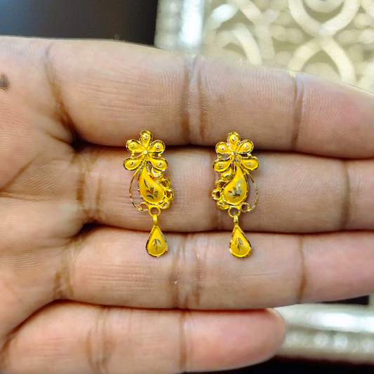 (GER22) BIS CERTIFIED WGT: 1.200 GM APPROX HUID HALLMARK 916 22KT GOLD EARRINGS KANBALA 1 PAIR FOR WOMEN.
