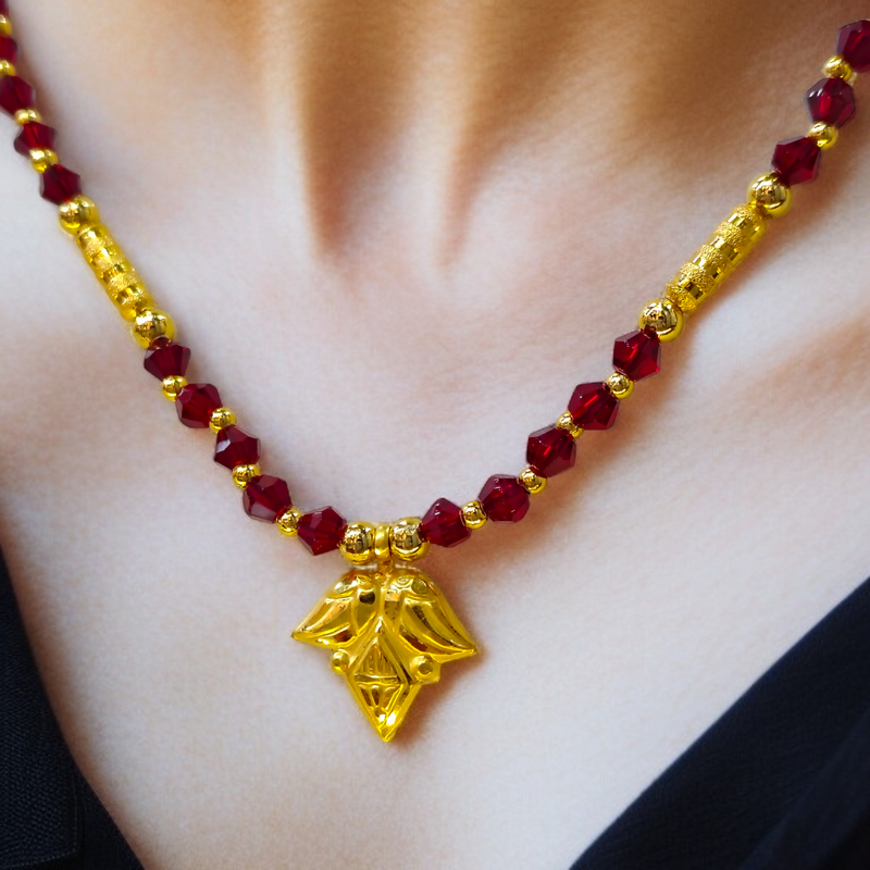 TRIFOLA DESIGN (WGT: 0.200 GM APPROX) KDM GOLD LOCKET 1 PIECE WITH TASSEL (50 TONCH) BEST FOR GIFT IN MARRIAGE.