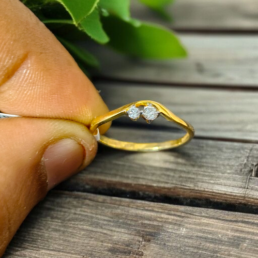 RAJLAXMI DIAMOND JEWELLERY (SIZE:11) - WGT: 1.130 GM - NATURAL DIAMOND (0.08 CENT) HUID HALLMARK 18KT DIAMOND FINGER RING FOR WOMEN WITH CERTIFICATE OF AUTHENTICITY BY ZORBA (DESIGN NO: LRAP4994).