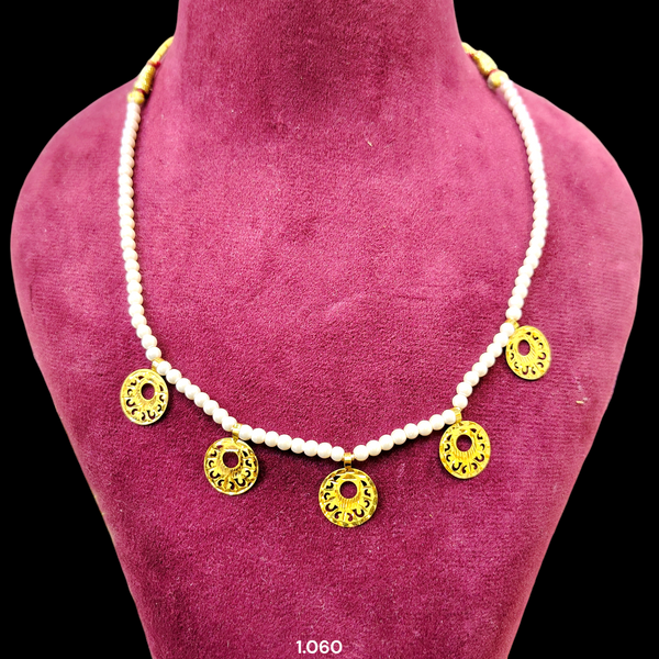 GOLD MOTI HAR- WGT: 1.060 GM APPROX HUID HALLMARK 22KT GOLD MOTI SELIHAR 1 PIECE WITH ADJUSTABLE TASSEL.