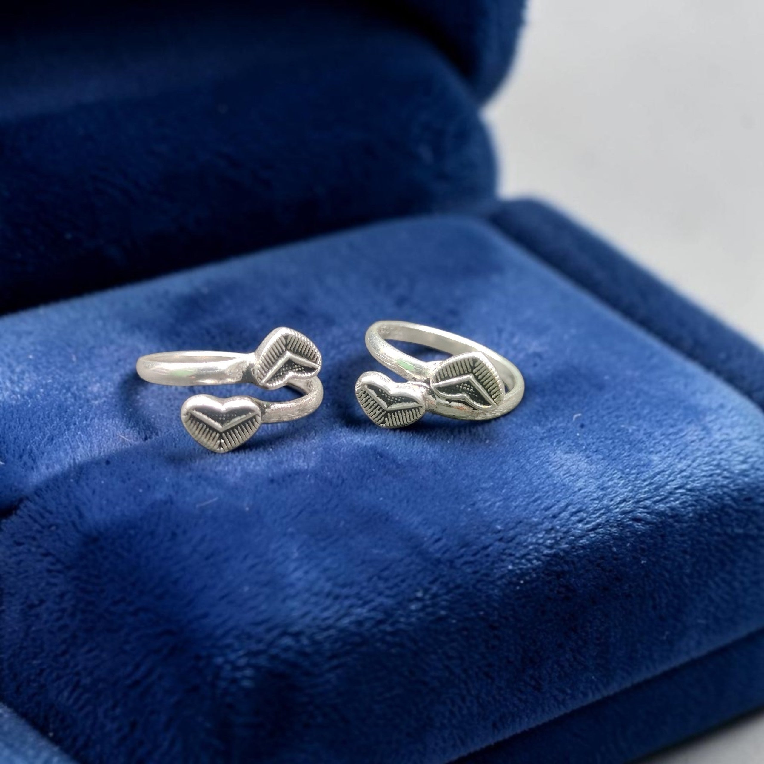 SILVER TOE RING- CERTIFIED BIS HUID HALLMARK 925 SILVER TOE RING (BICHIYA) 1 PAIR FOR REGULAR USE- (SOLD ON MRP).