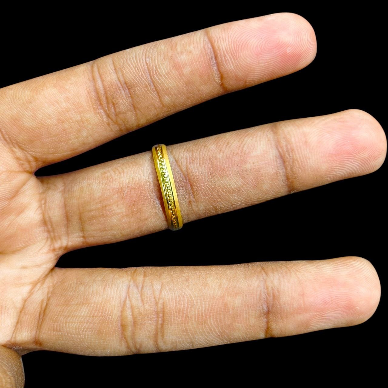 LADIES RING- (SIZE: 25) WGT: 0.600 GM APPROX BIS CERTIFIED HUID HALLMARK 9KT GOLD THUMB RING FOR UNISEX 1 PIECE.(PUV7YF)