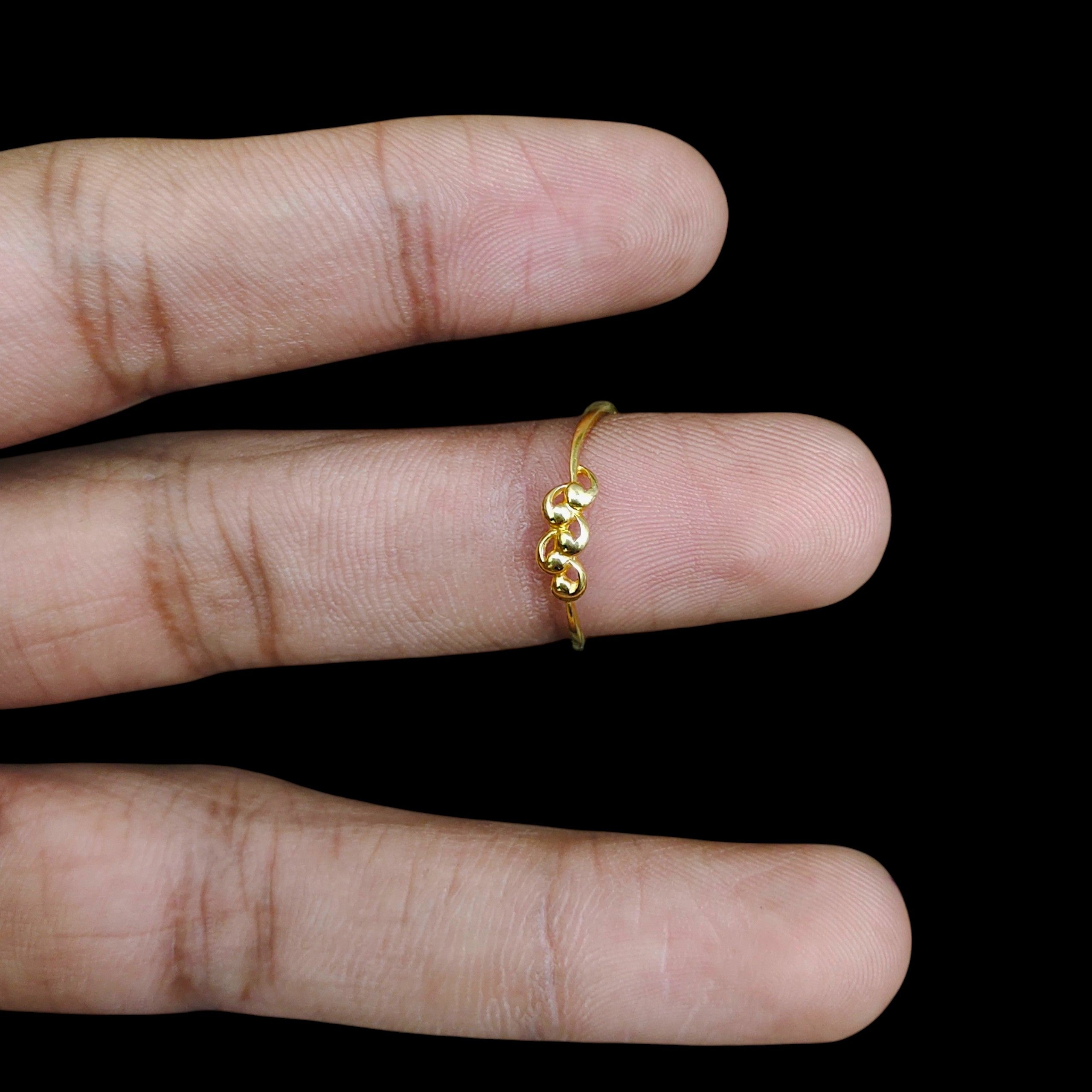 LADIES RING- (SIZE: 16) WGT: 0.760 GM APPROX 14KT HALLMARK GOLD RING FOR WOMEN 1 PIECE.