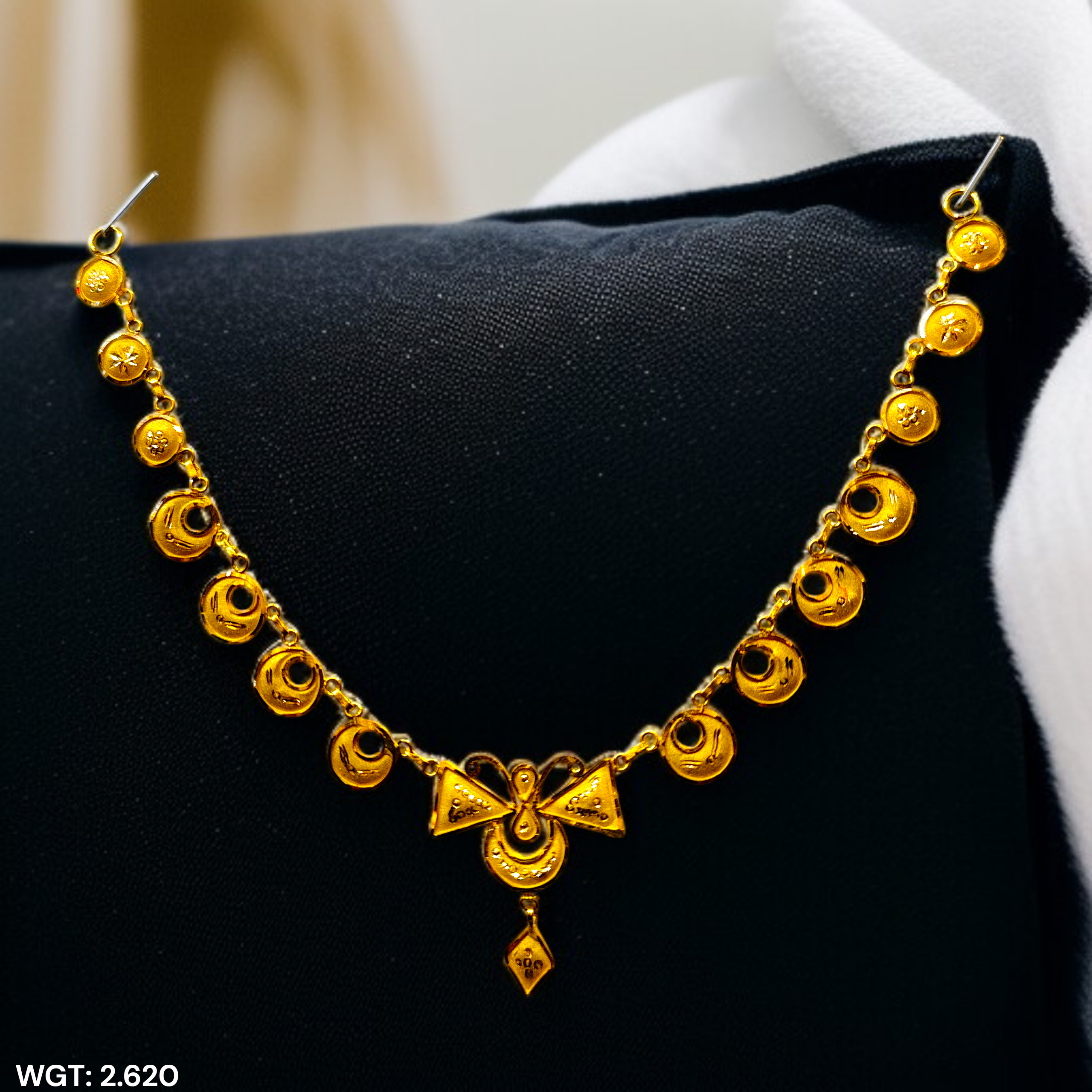 GOLD CHOKER NECKLACE- BIS CERTIFIED HUID HALLMARK 916 22KT GOLD NECKLACE CHOKER (APPROX WGT: 2.620 GM) 1 PIECE FOR WOMEN.