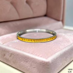 GOLD NOA- (A5D9ZY) (SIZE: 26) (WGT: 1.030) GM APPROX) BIS CERTIFIED HUID HALLMARK 22KT GOLD NOA BADHANO 1 PIECE FOR WOMEN.