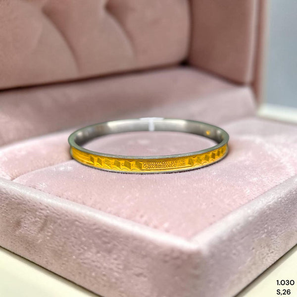 GOLD NOA- (A5D9ZY) (SIZE: 26) (WGT: 1.030) GM APPROX) BIS CERTIFIED HUID HALLMARK 22KT GOLD NOA BADHANO 1 PIECE FOR WOMEN.