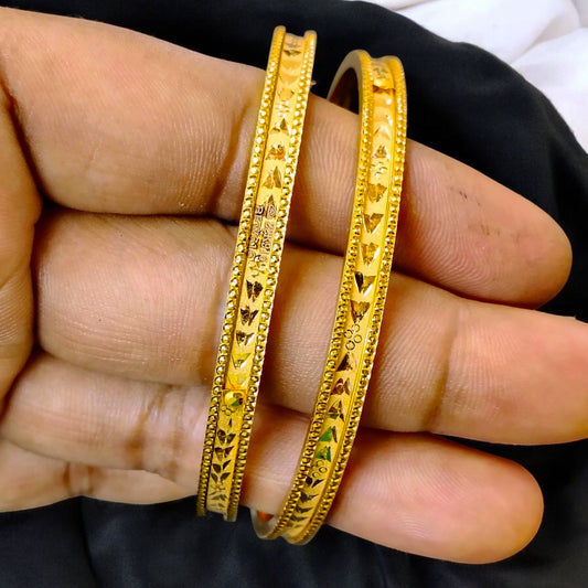 (GSN22) TRJ WGT: 2.00 GM APPROX (SIZE-26) 22KT HUID HALLMARK GOLD CHILA SOCKET CHURI 1 PAIR.
