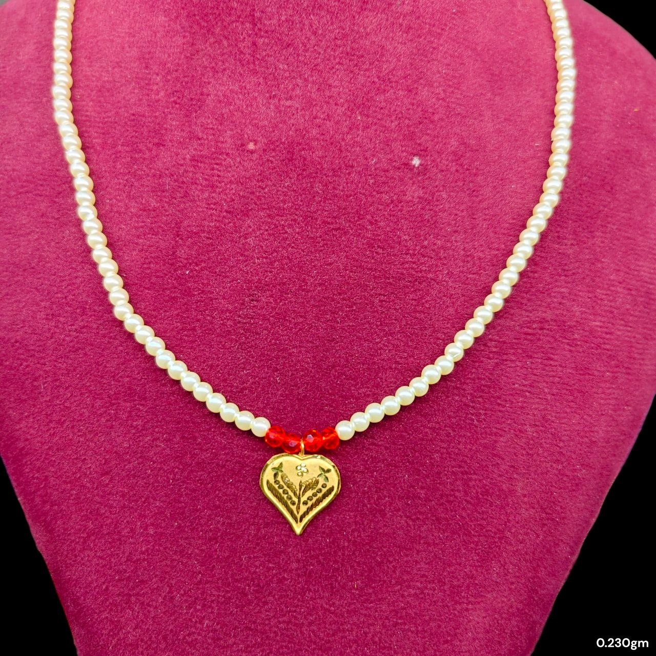GOLD LOCKET- (WGT: 0.230 GM APPROX) BIS CERTIFIED HUID HALLMARK 9KT GOLD LOCKET 1 PIECE FOR WOMEN (WITH MOTI CHAIN).