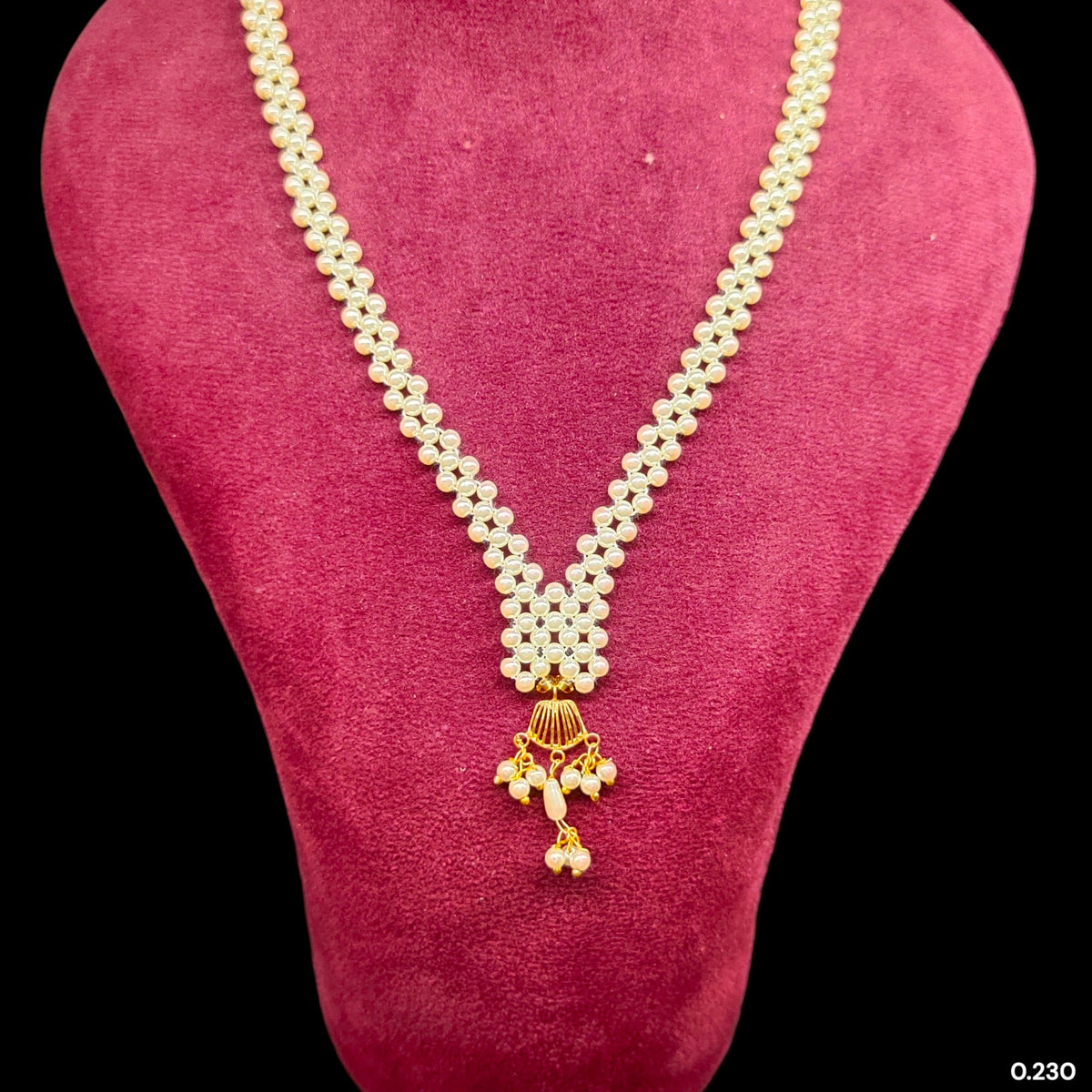 GMP9K- WGT: 0.230 GM APPROX CERTIFIED BIS HUID HALLMARK 375 9KT GOLD MOTI PENDANT 1 PIECE FOR WOMEN.(PGU6Q3)