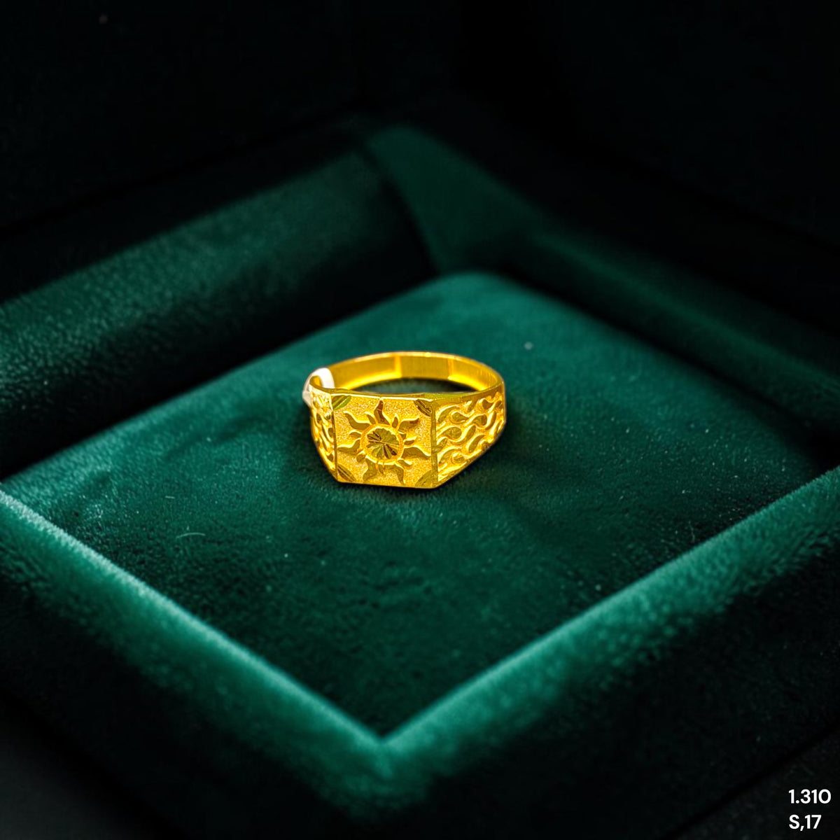 GENTS RING- (KBV9DC) TRJ (SIZE:17) (WGT: 1.310 GM APPROX) BIS CERTIFIED HUID HALLMARK 375 9KT GOLD FINGER RING FOR MEN 1 PIECE.