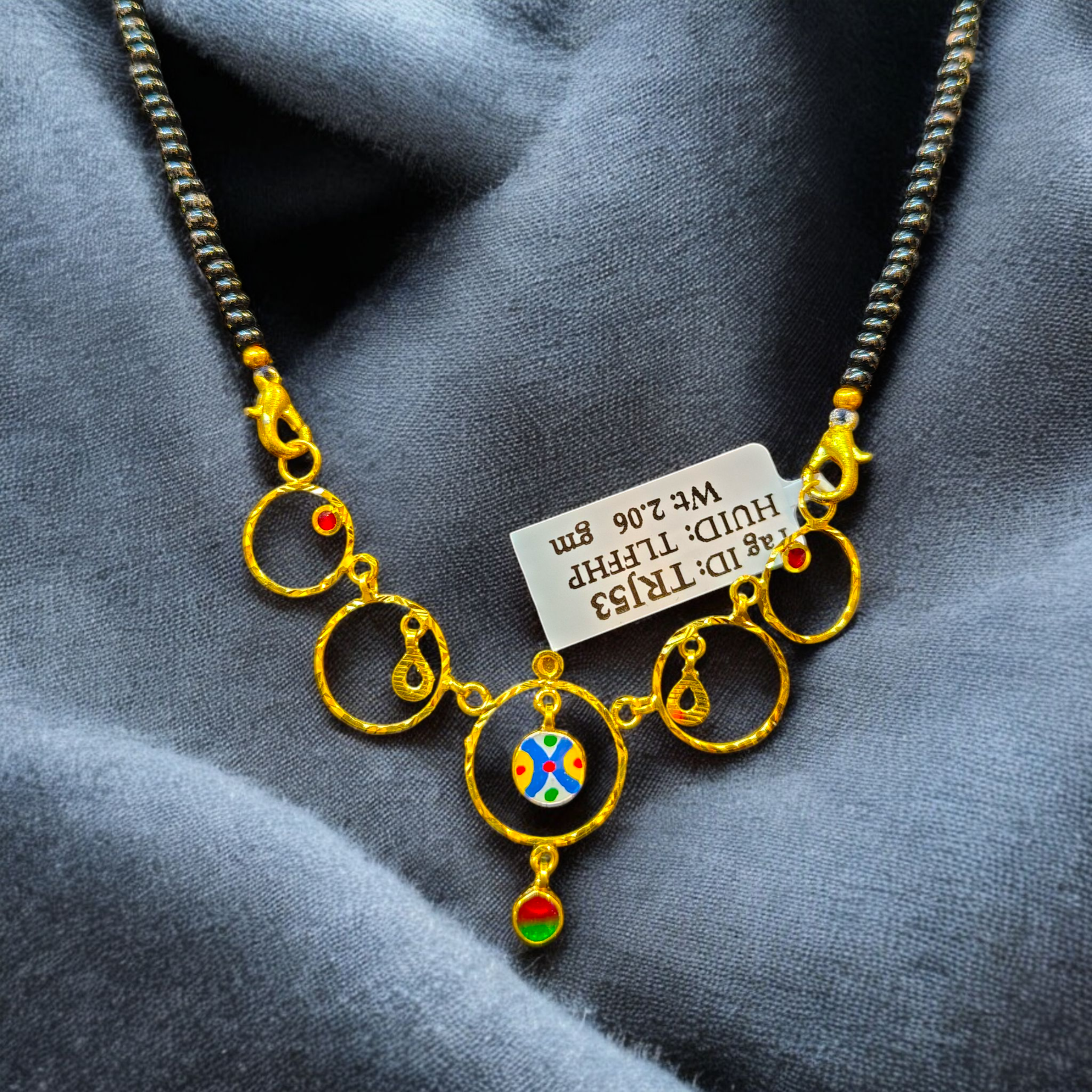 (GPM) TRJ WGT: 2.060 GM APPROX 22KT HUID HALLMARK GOLD PENDANT 1 PIECE WITH ADJUSTABLE TASSEL.