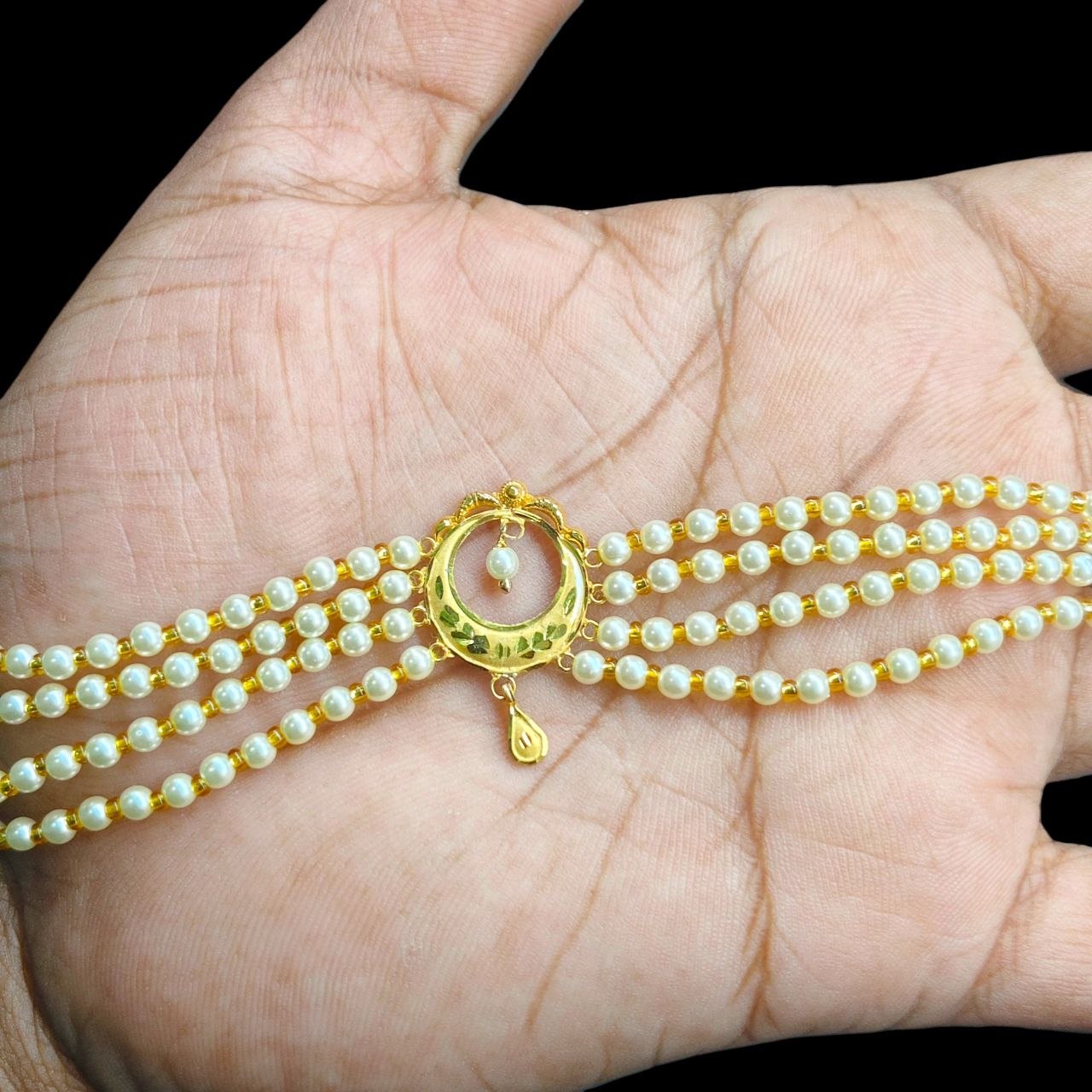 GMC9K- (WGT: 0.790 GM APPROX) BIS CERTIFIED HUID HALLMARK 375 9KT GOLD MOTI CHOKER 1 PIECE WITH ADJUSTABLE TASSEL FOR GIFT IN MARRIAGE.