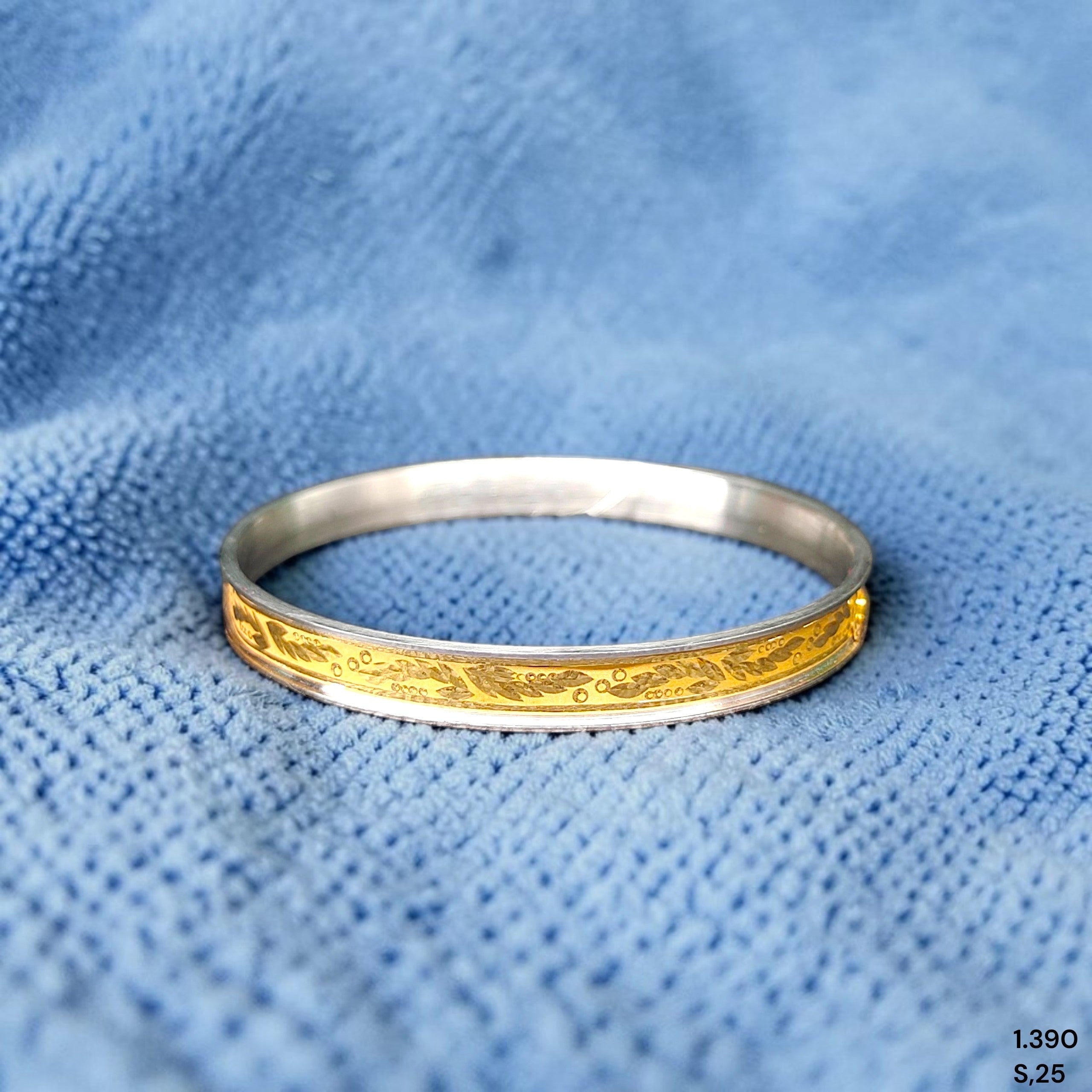 GOLD NOA- (SIZE: 25) (WGT: 1.390) GM APPROX) BIS CERTIFIED HUID HALLMARK 22KT GOLD NOA BADHANO 1 PIECE FOR WOMEN.