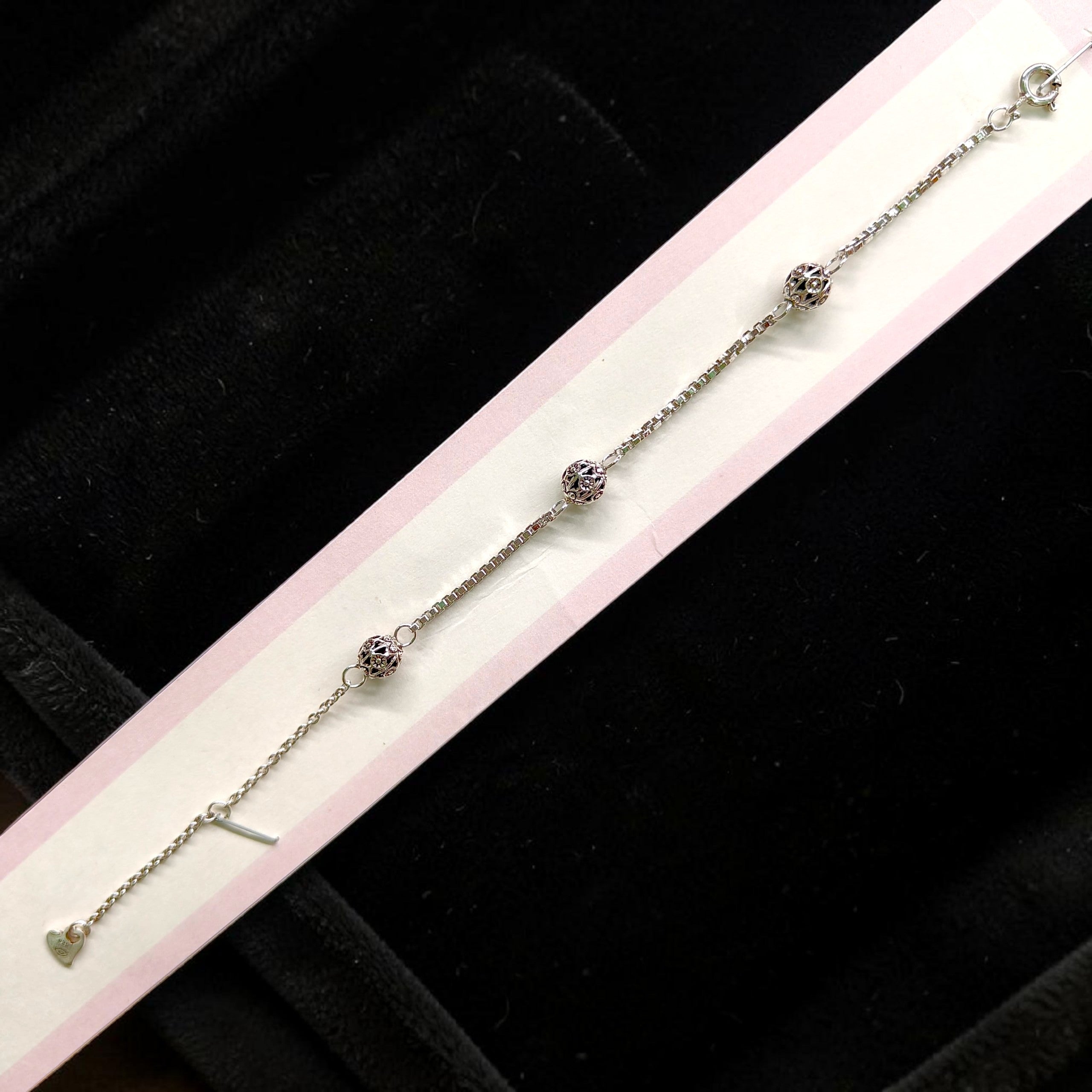 SILVER WRISTLET - BANKOK IMPORTED HALLMARK 925 SILVER WRISTLET FOR WOMEN 1 PIECE- (ADJUSTABLE FREE SIZE) SOLD ON MRP.