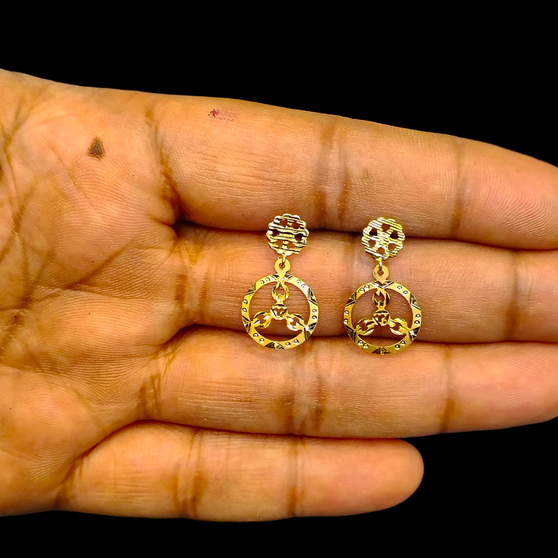 GOLD EARRINGS- WGT: 0.580 GM APPROX BIS CERTIFIED HUID HALLMARK 9KT GOLD EARRINGS 1 PAIR FOR WOMEN.