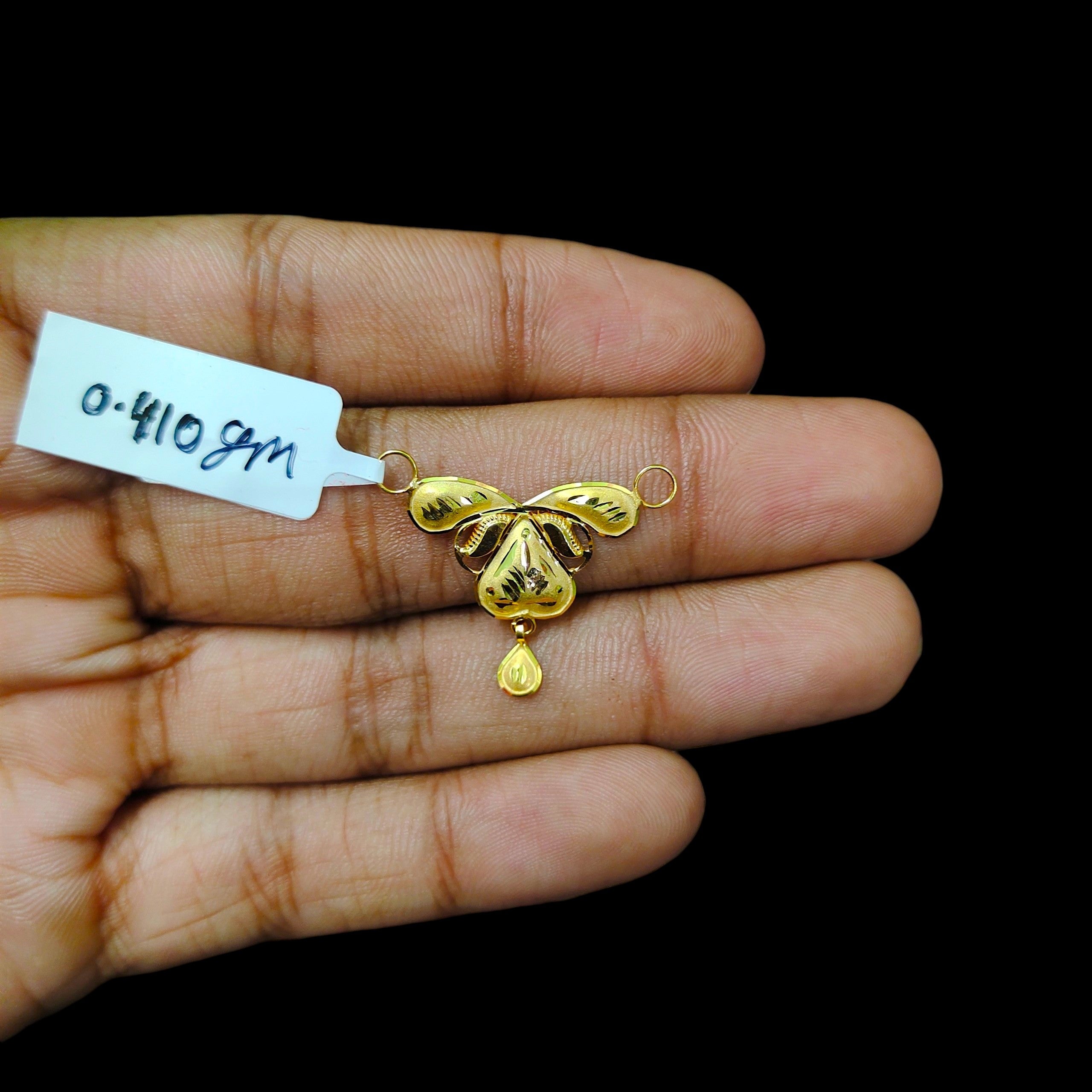 GOLD PENDANT- (WGT: 0.410 GM APPROX) BIS CERTIFIED HUID HALLMARK 375 9KT GOLD PENDANT FOR WOMEN 1 PIECE WITH FREE MANGALSUTRA & TASSEL.