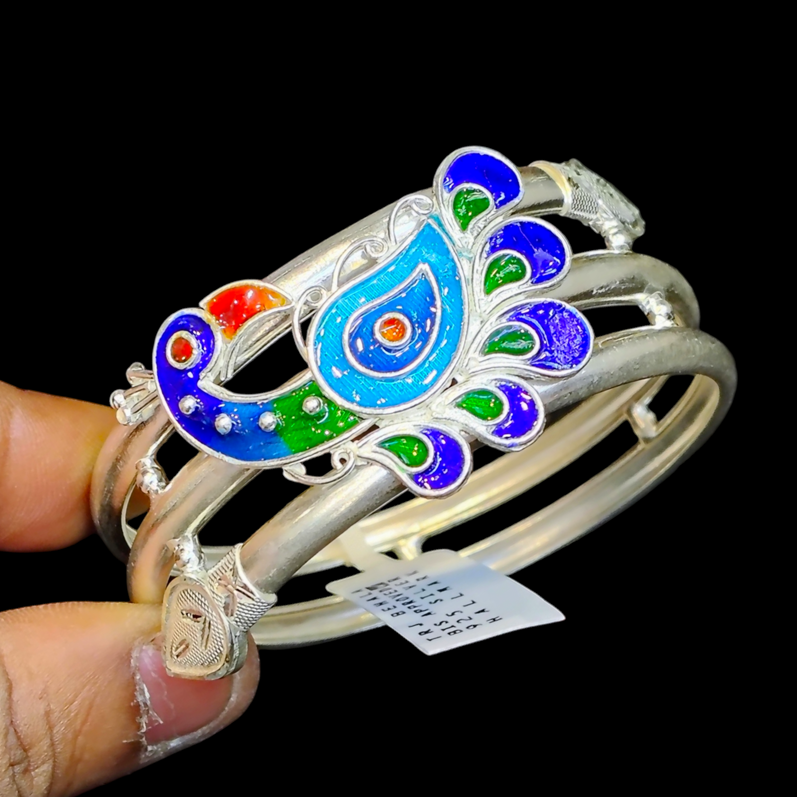 LUXURY SILVER BANGLE- (SIZE 25) CERTIFIED BIS HALLMARK 925 SILVER (1.5 PATCH) BANGLE (MANIPUR DESIGN) APPROX WGT: 21.200 GM (1 PIECE) FOR REGULAR USE FOR WOMEN.