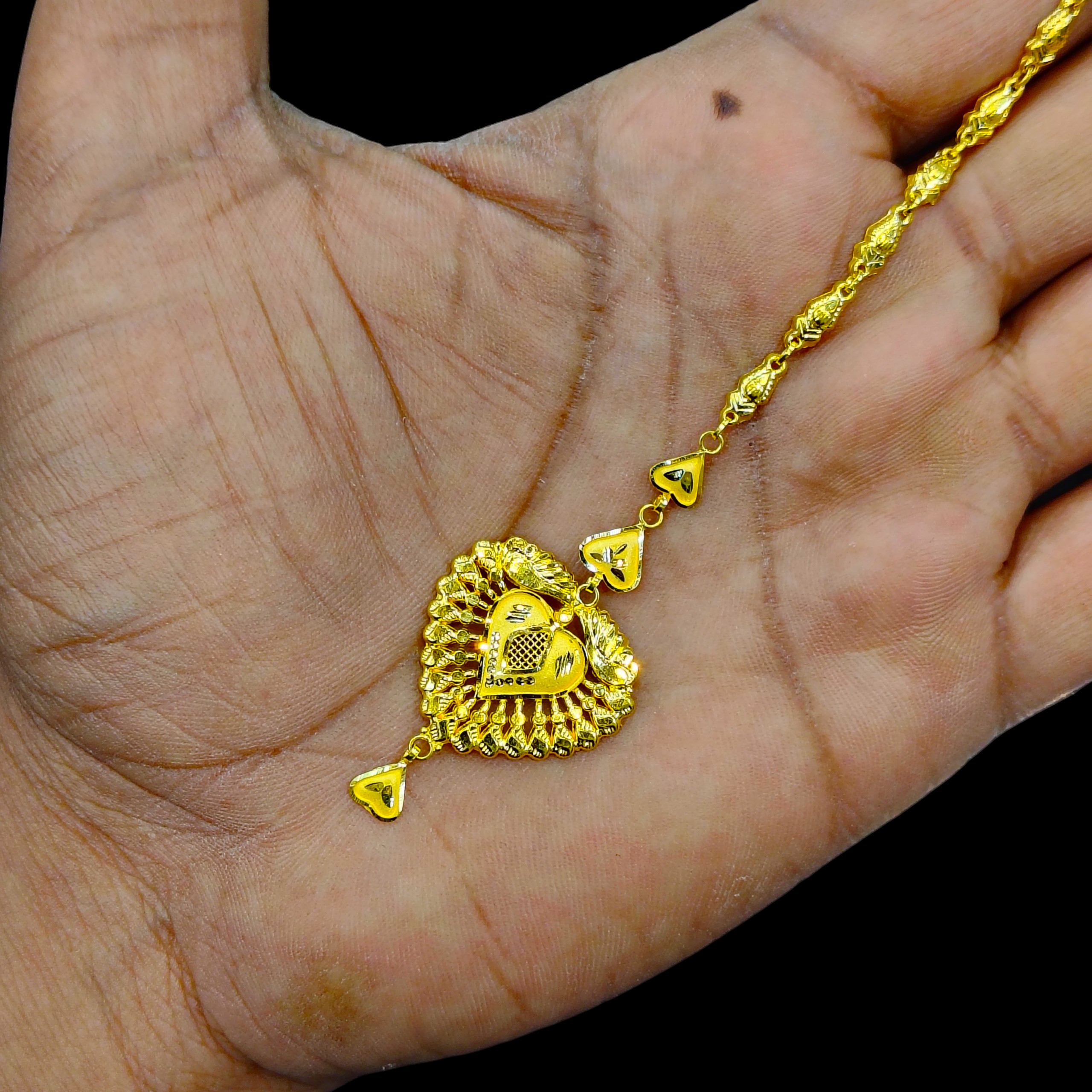 GOLD TICKLY- BIS CERTIFIED WGT: 2.710 GM APPROX HUID HALLMARK 916 22KT GOLD TICKLY (MANGTIKA) 1 PIECE FOR MARRIAGE.