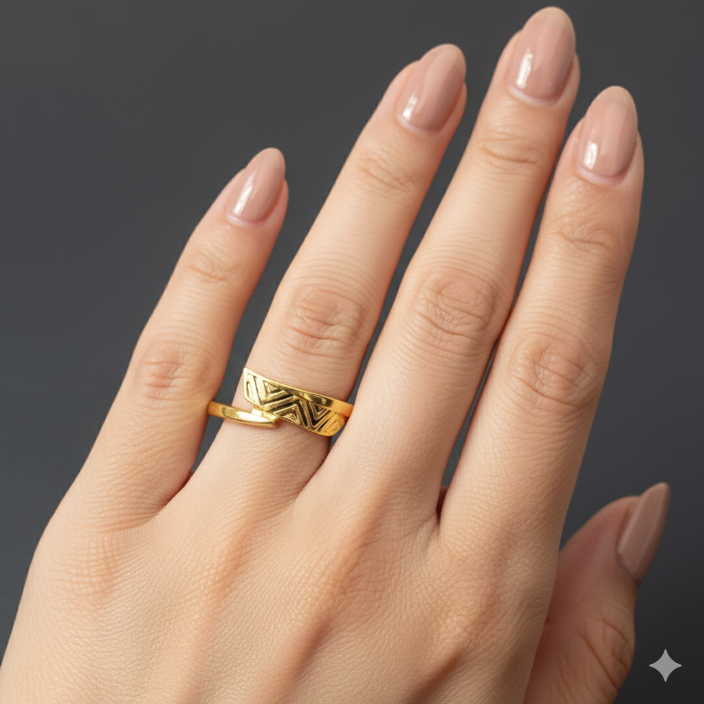 (GLFR9) TRJ (SIZE: 15) WGT: 1.350 GM APPROX BIS CERTIFIED HUID HALLMARK 9KT GOLD FINGER RING FOR WOMEN 1 PIECE FOR REGULAR USE.
