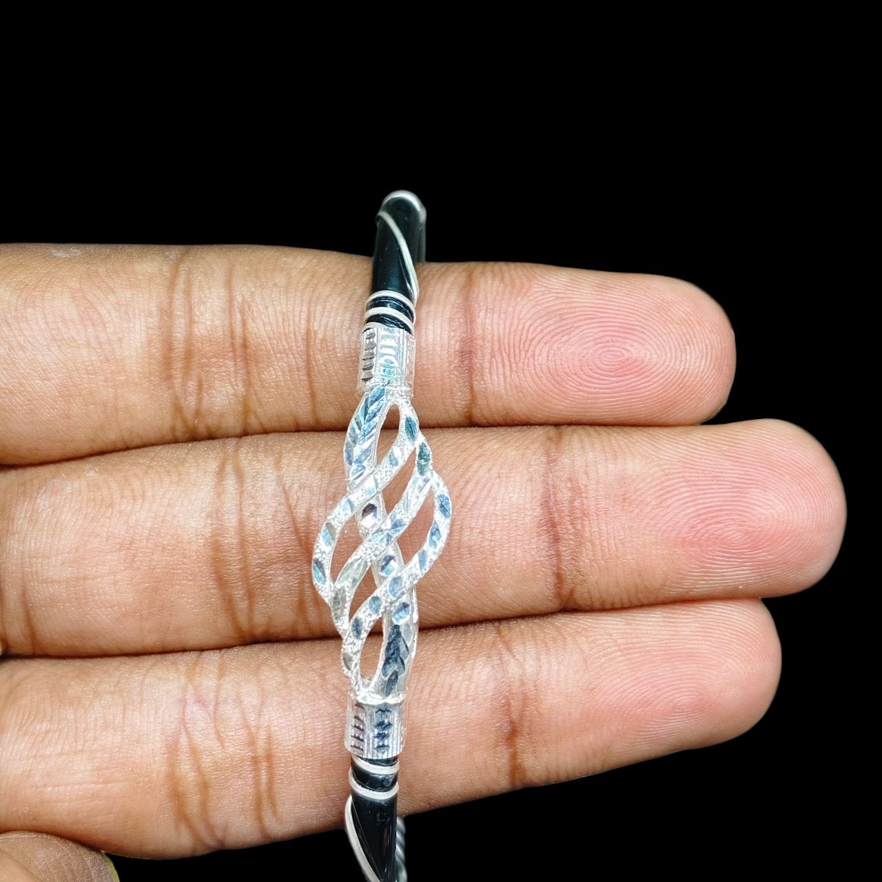 SNA92-(SIZE: 29) BIS HALLMARK 925 SILVER NOA BANGLES FOR WOMEN 1 PIECE - SOLD ON FIXED PRICE (LIFETIME EXCHANGE VALUE 50% ON PURCHASE PRICE)