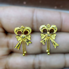 (GREAT FREEDOM OFFER) RAJLAXMI WGT: 1.570 GM APPROX HUID HALLMARK 750 18KT GOLD EAR TOPS STUD 1 PAIR FOR REGULAR USE.