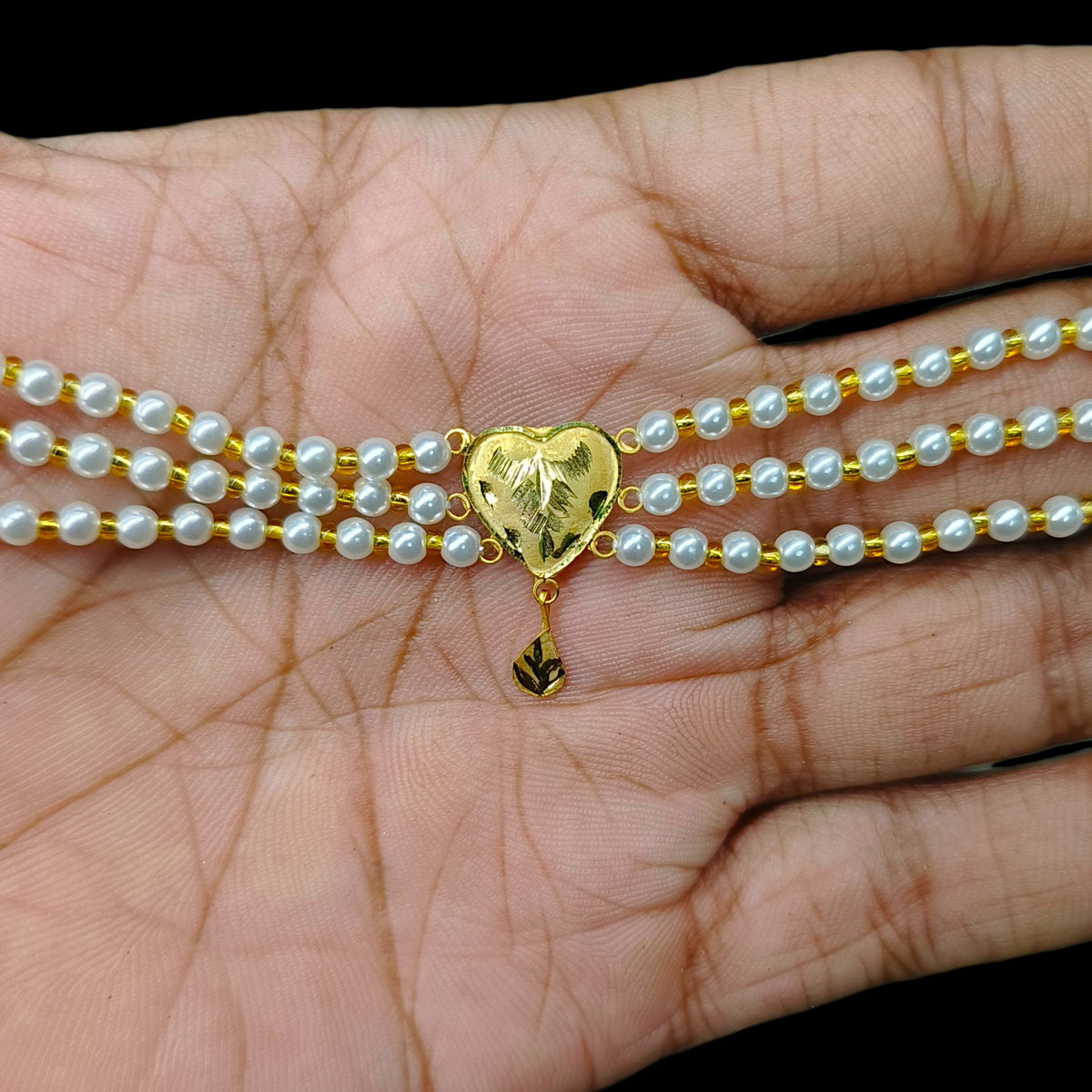GMC9K- (VF5151)-(WGT: 0.240 GM APPROX) BIS CERTIFIED HUID HALLMARK 375 9KT GOLD MOTI CHOKER 1 PIECE WITH ADJUSTABLE TASSEL FOR GIFT IN MARRIAGE.
